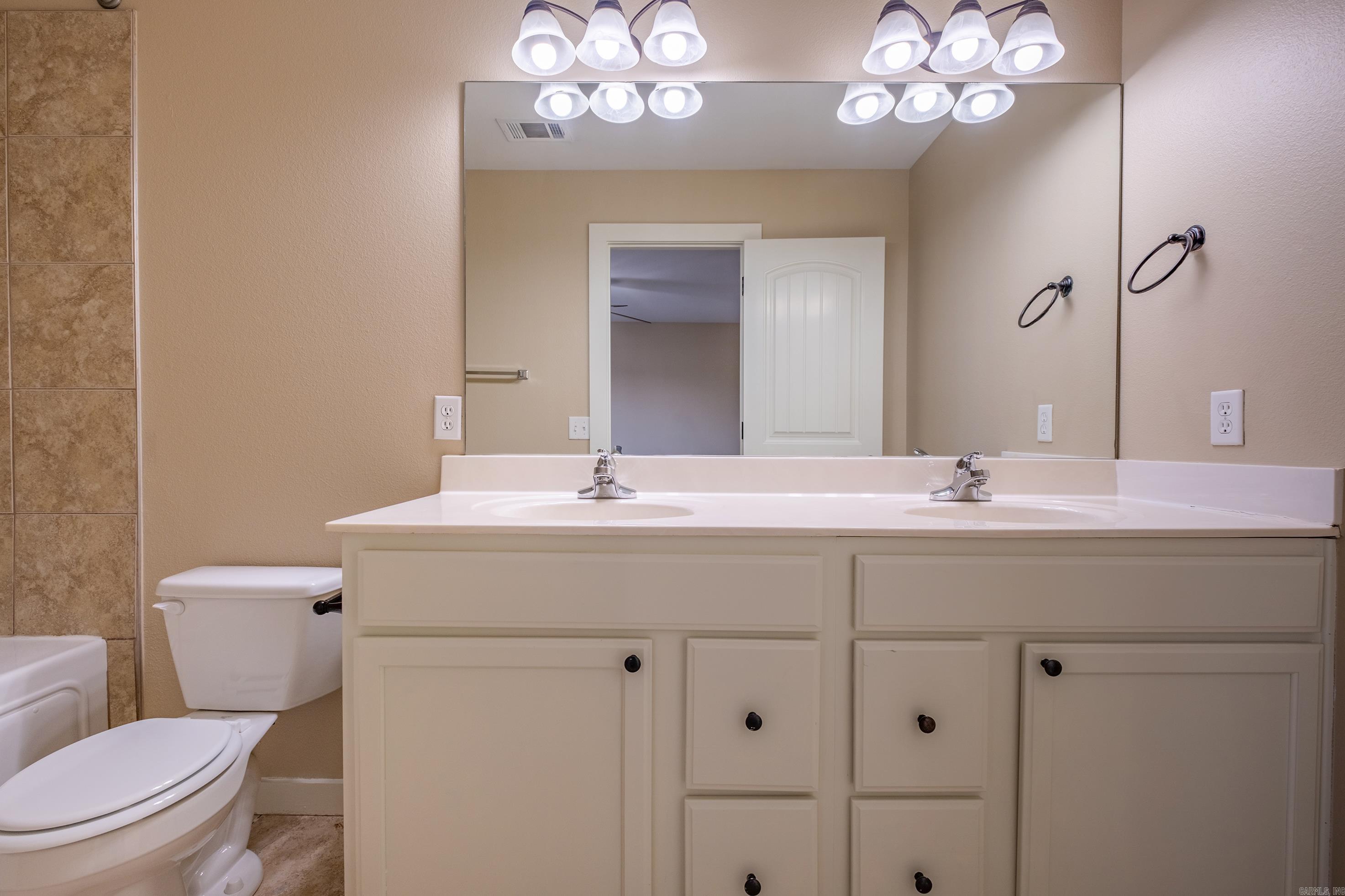 206 Verona  Maumelle, AR