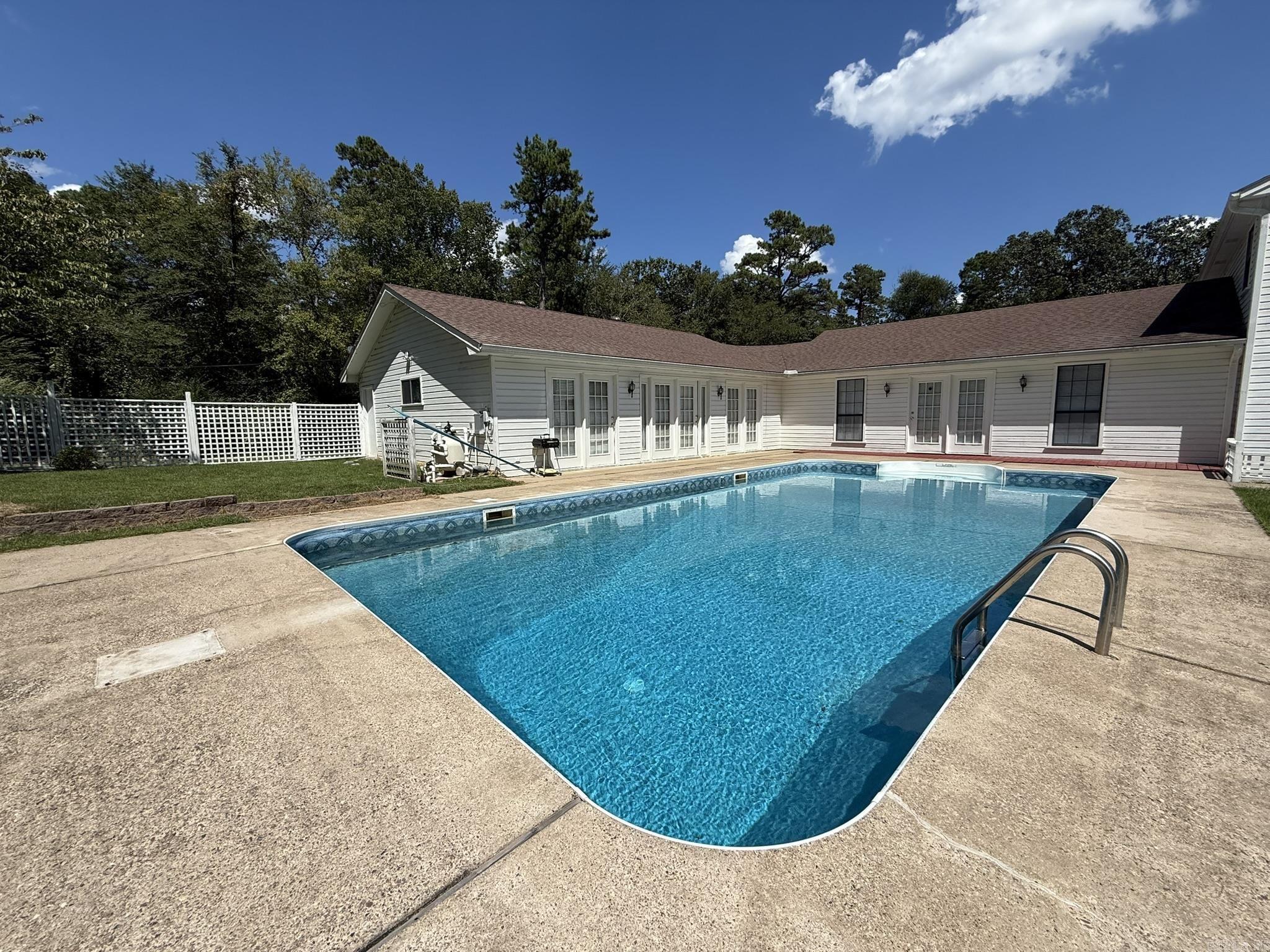 201 Deer Run  Mena, AR