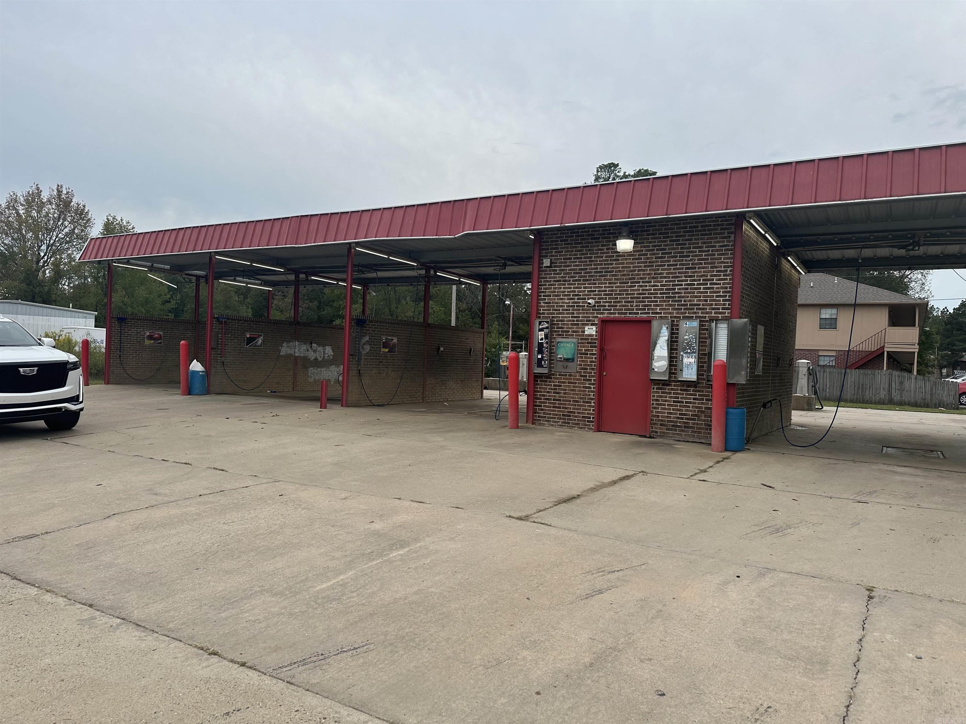 6716 DOLLARWAY RD  White Hall, AR