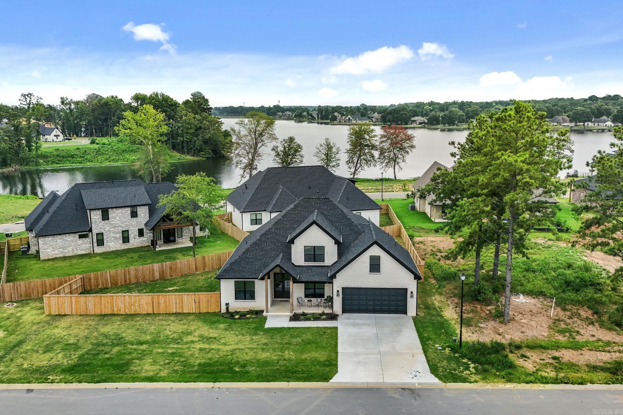 5983 Pelican  Benton, AR