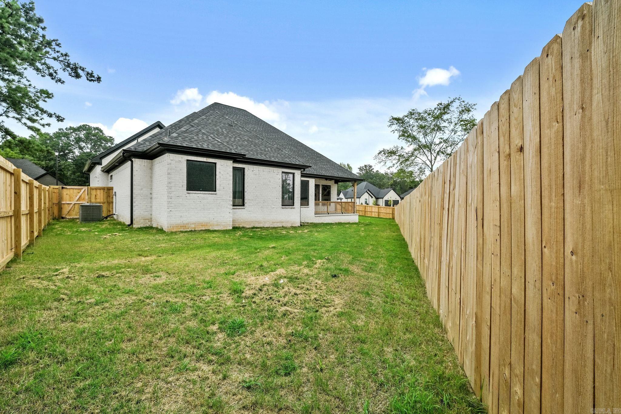 5983 Pelican  Benton, AR