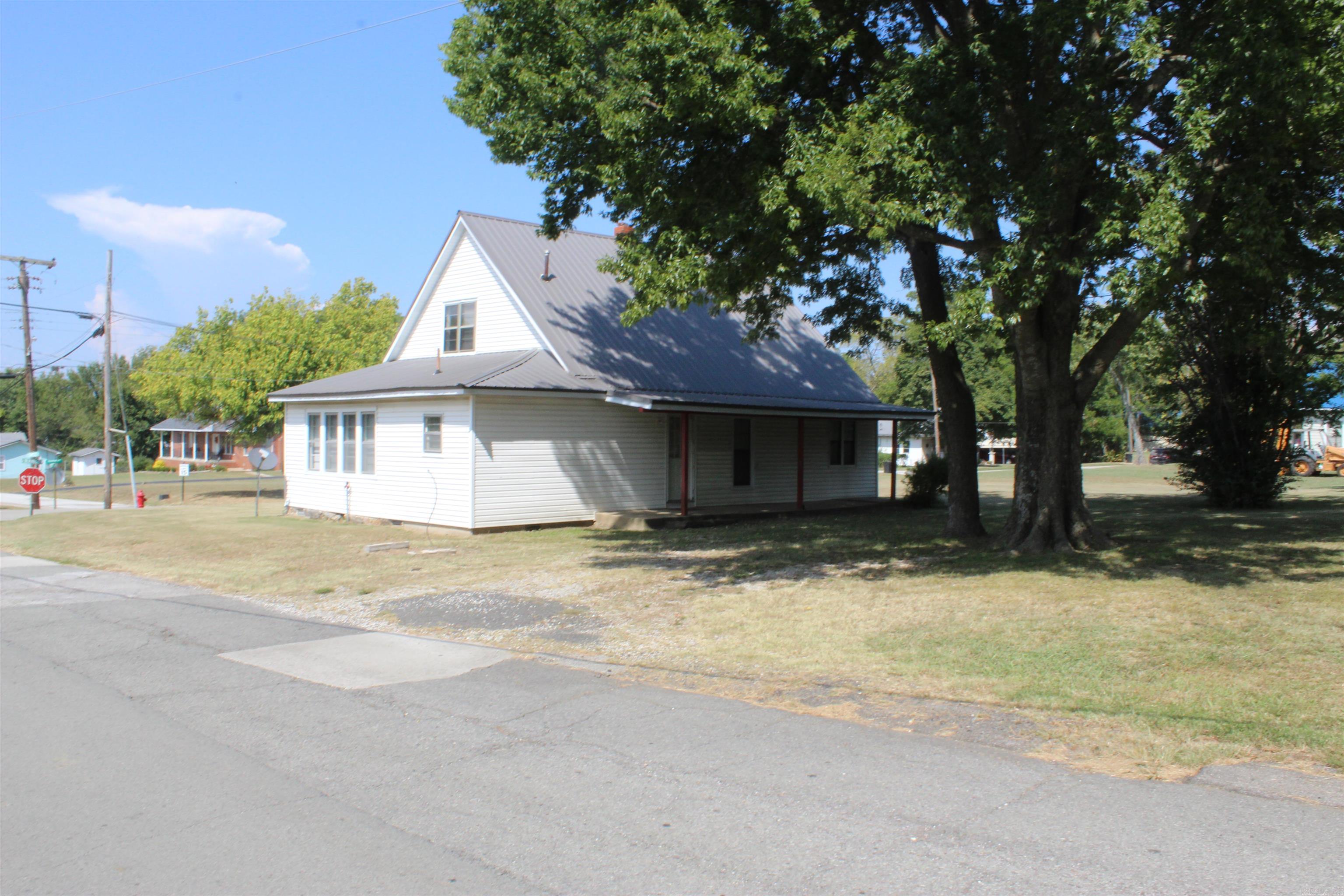307 Campus Street  Marshall, AR