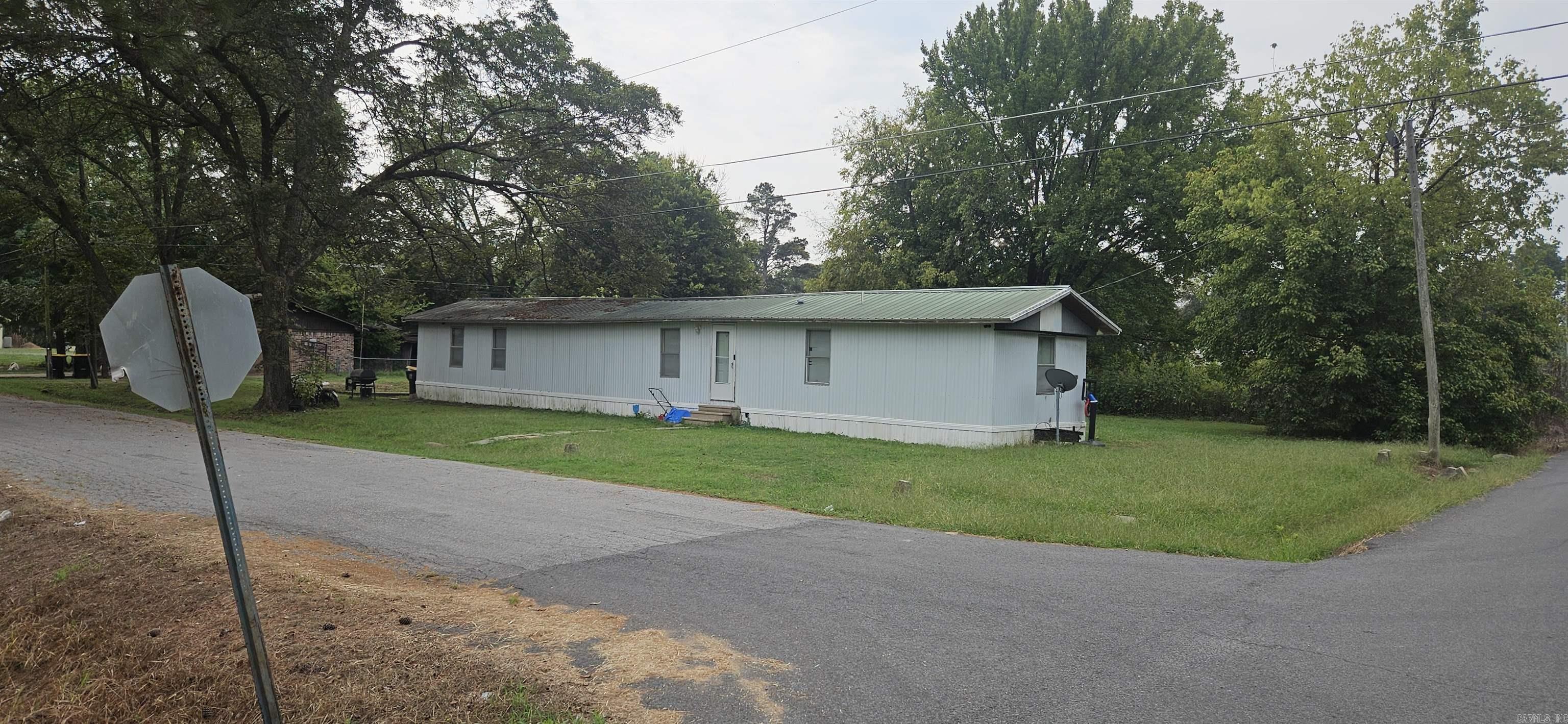 507 W St. John  England, AR