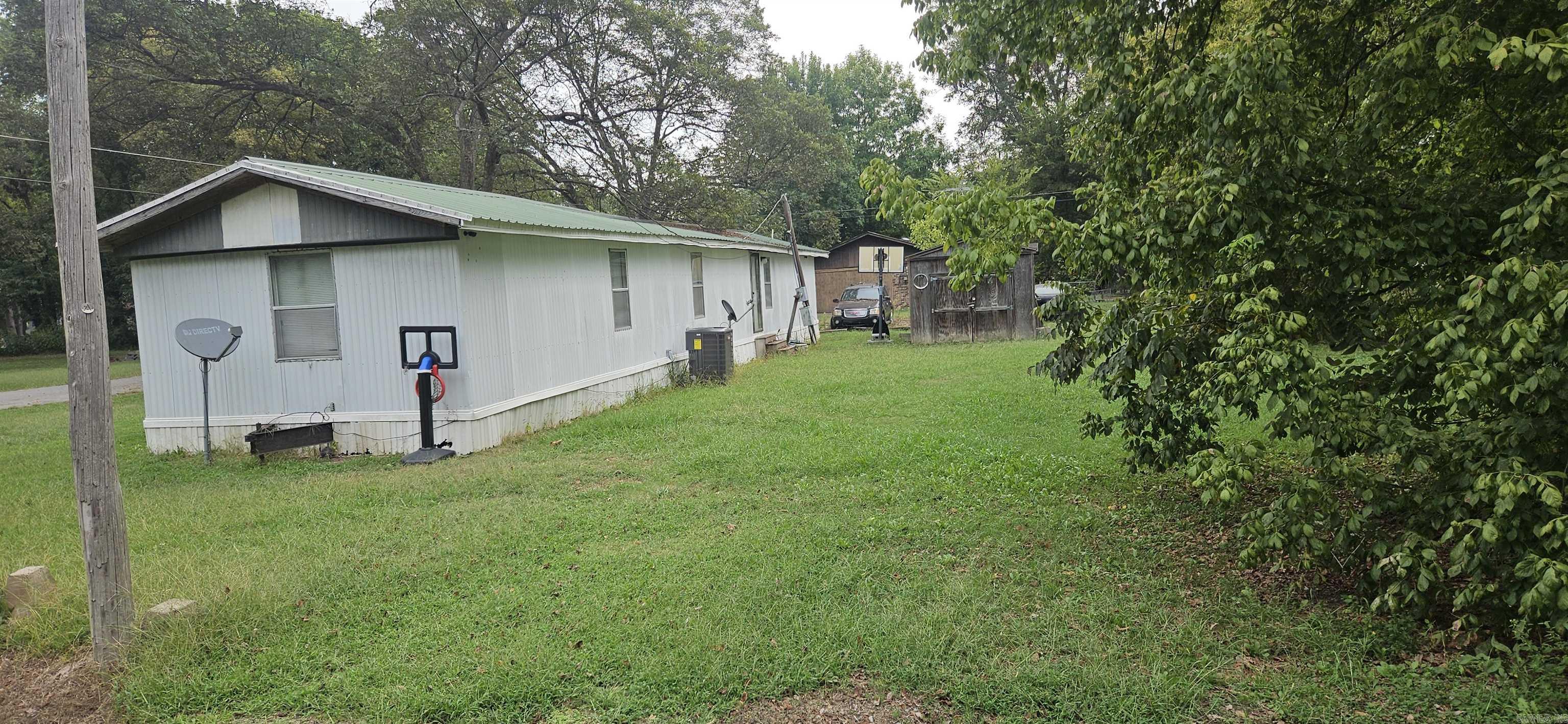 507 W St. John  England, AR