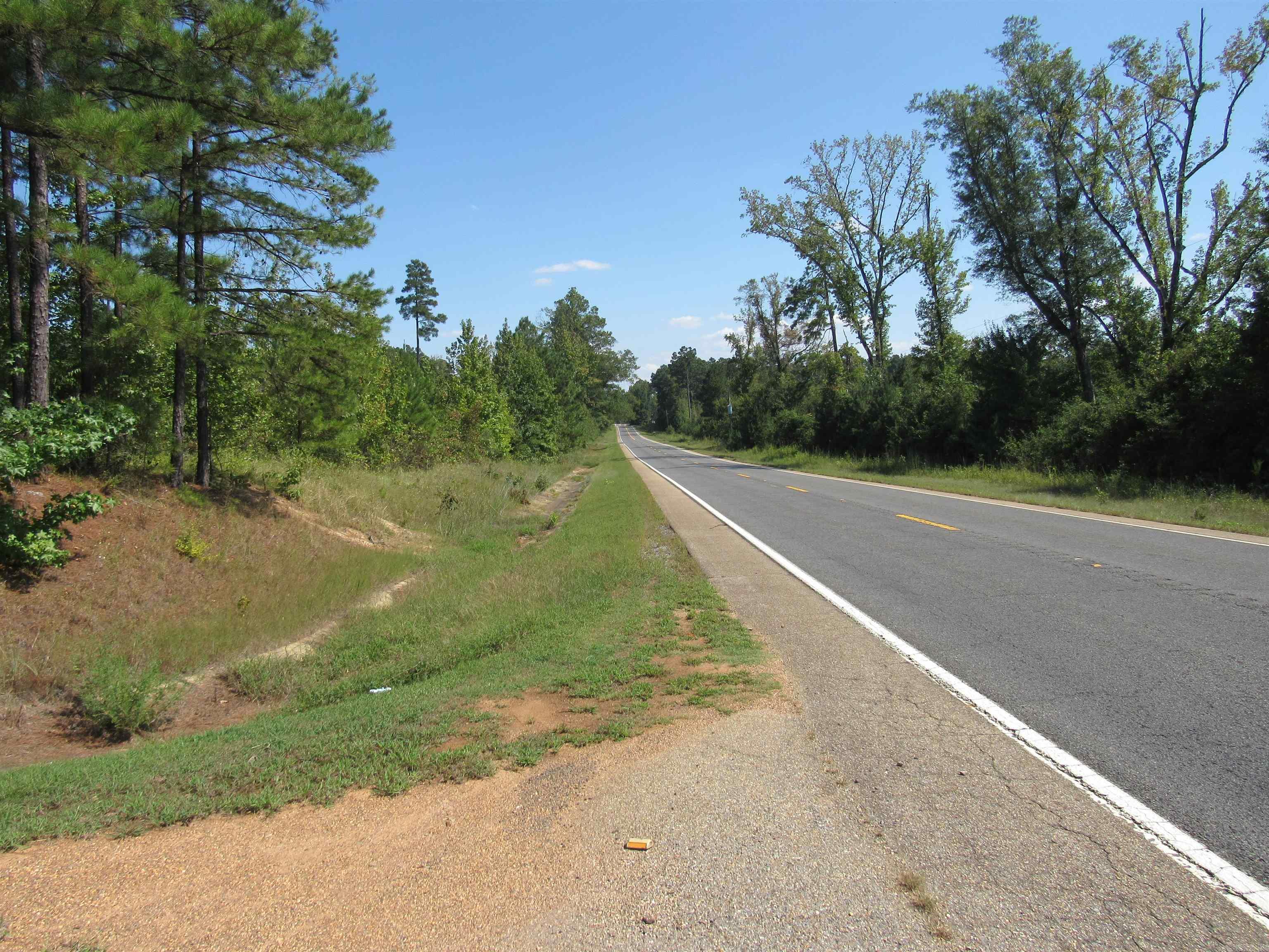 000 Ar 8  New Edinburg, AR