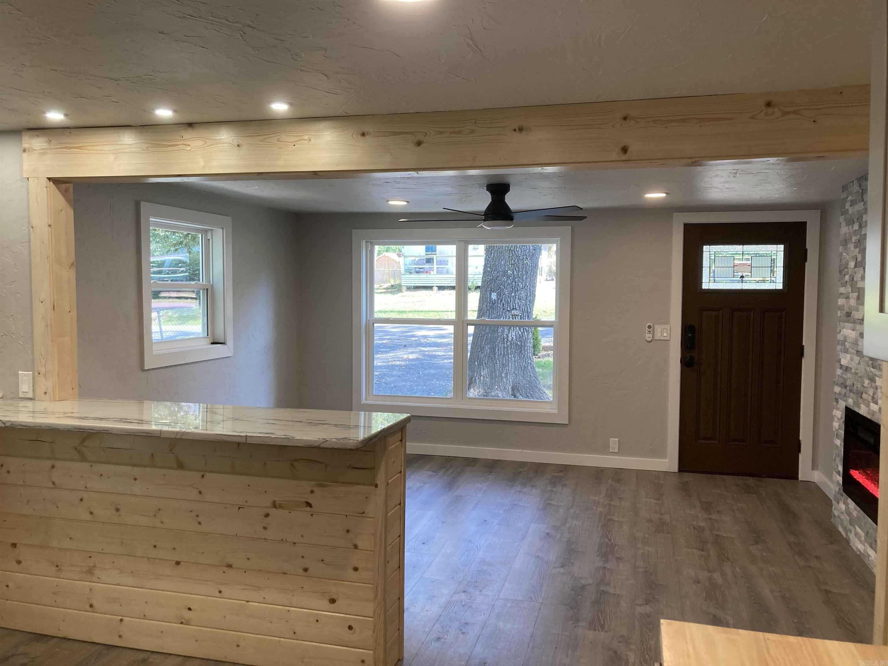1007 9th  Mena, AR