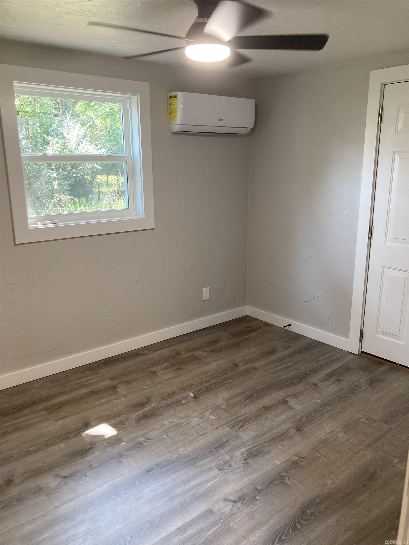 1007 9th  Mena, AR
