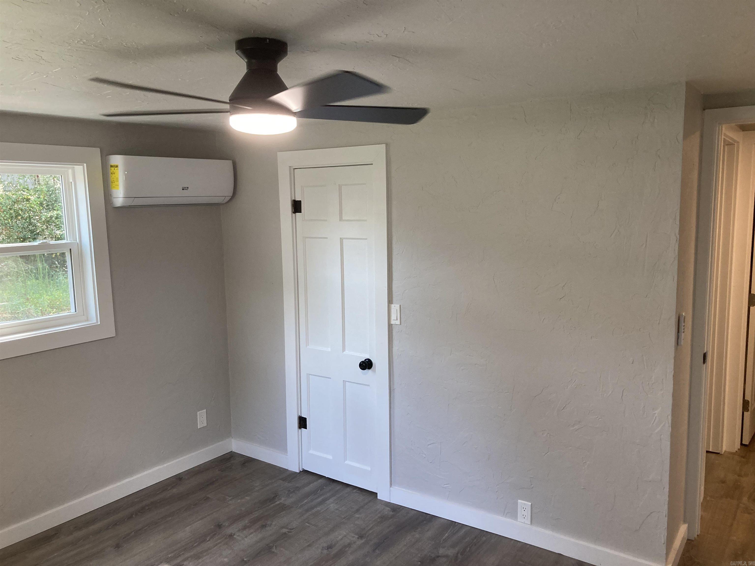 1007 9th  Mena, AR