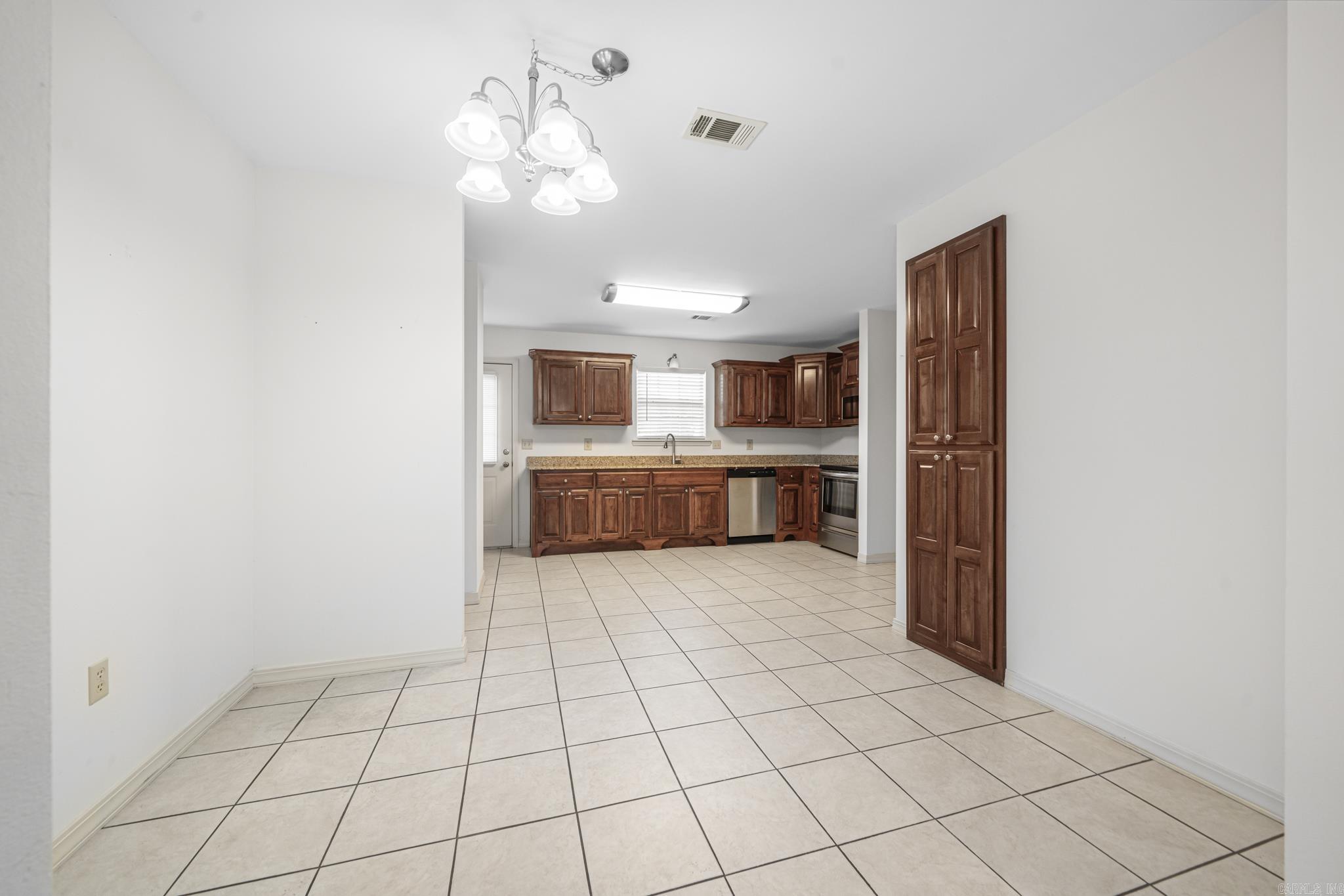 2606 W C  Russellville, AR