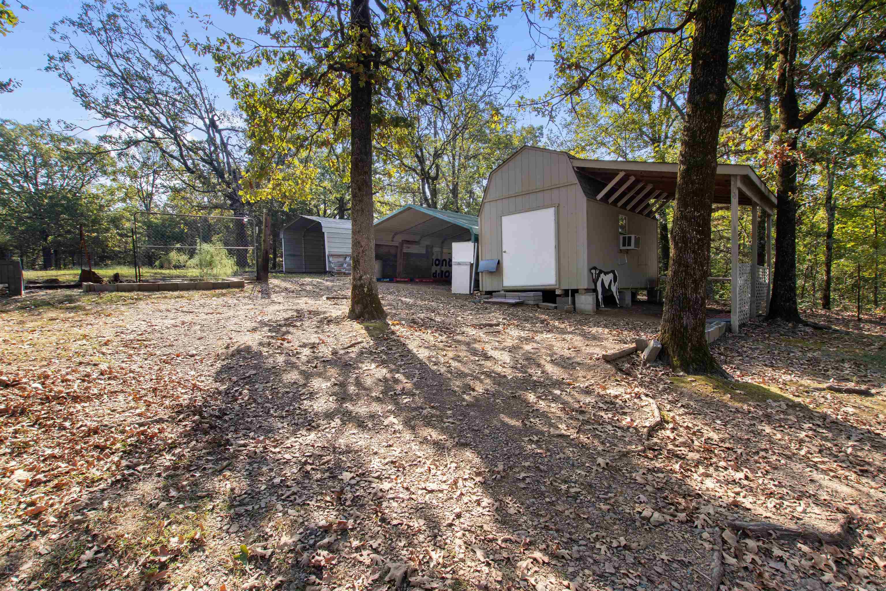 1125 Lewisburg Rd  Austin, AR