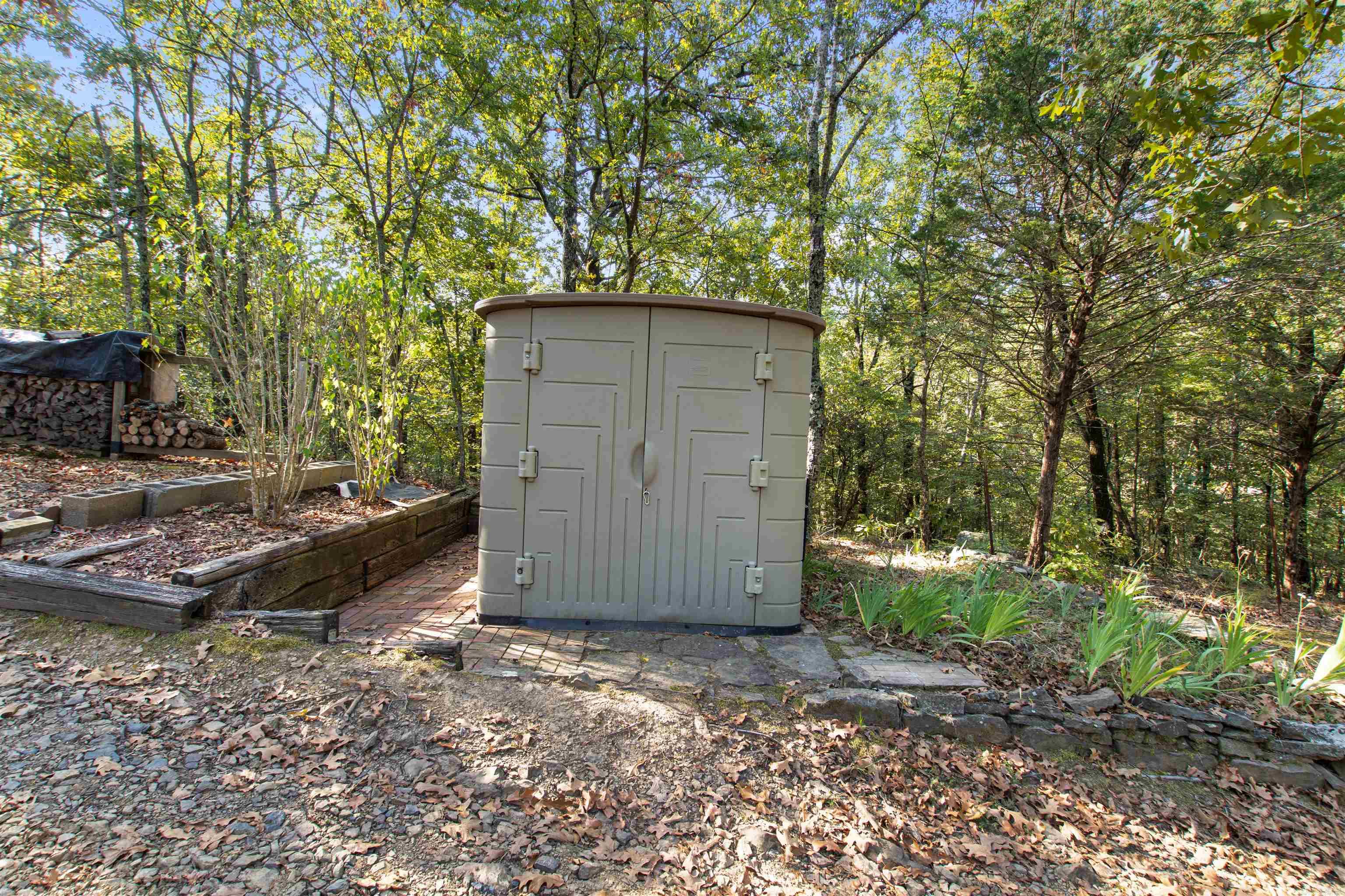 1125 Lewisburg Rd  Austin, AR