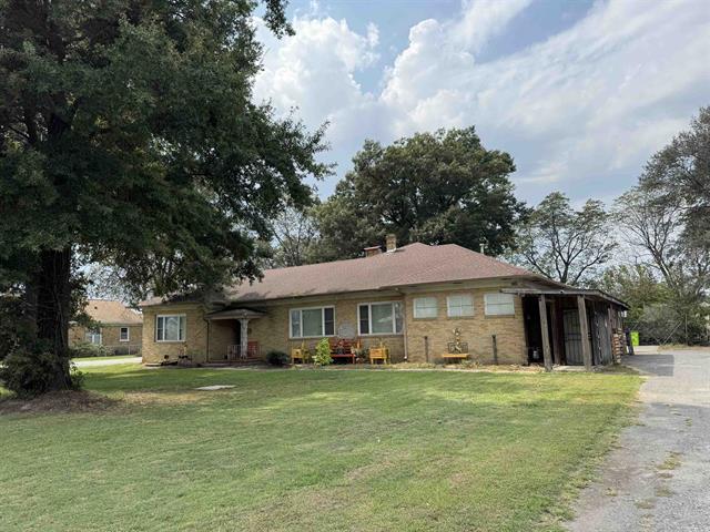 905 N Buerkle  Stuttgart, AR