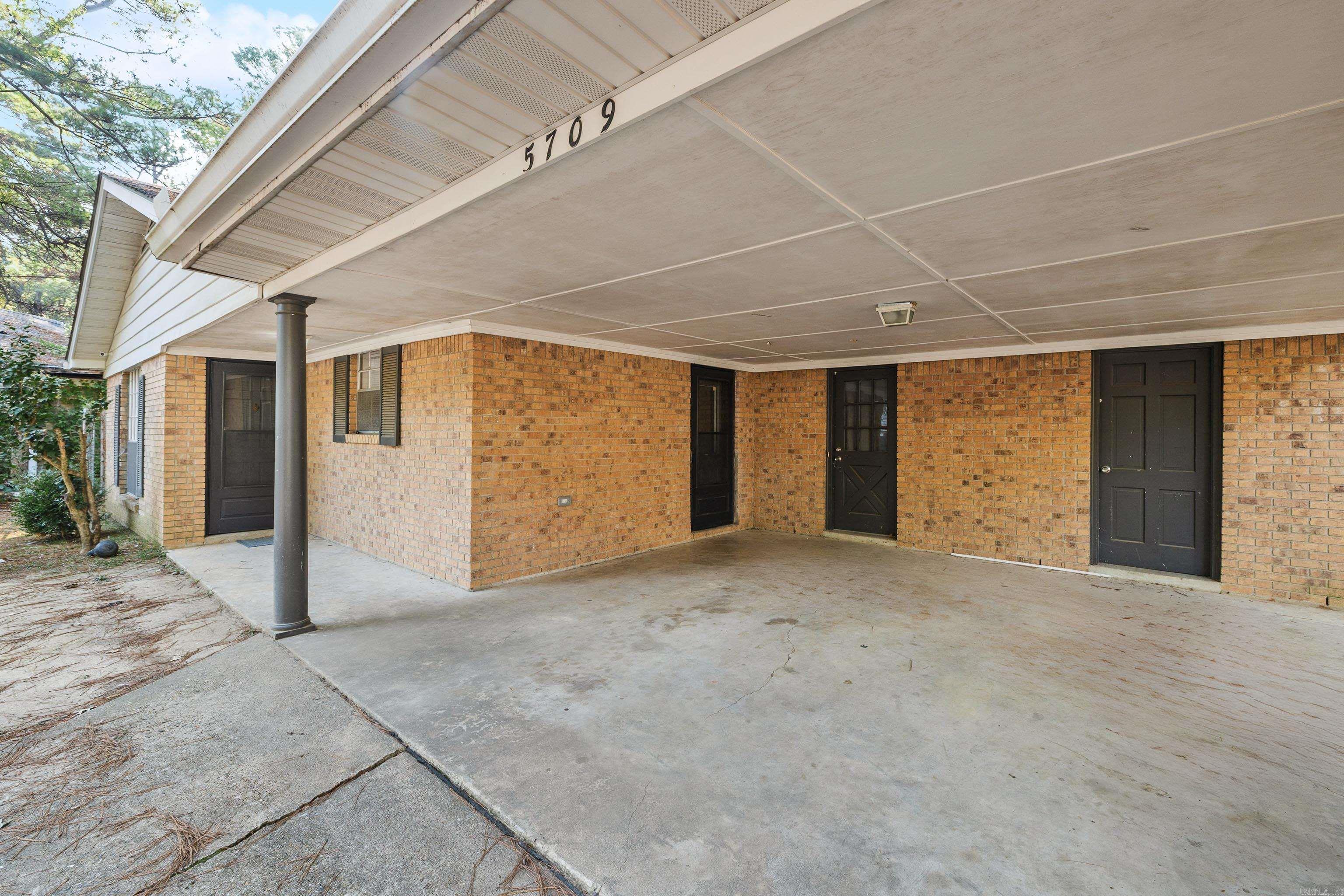 5709 Chaucer  Little Rock, AR