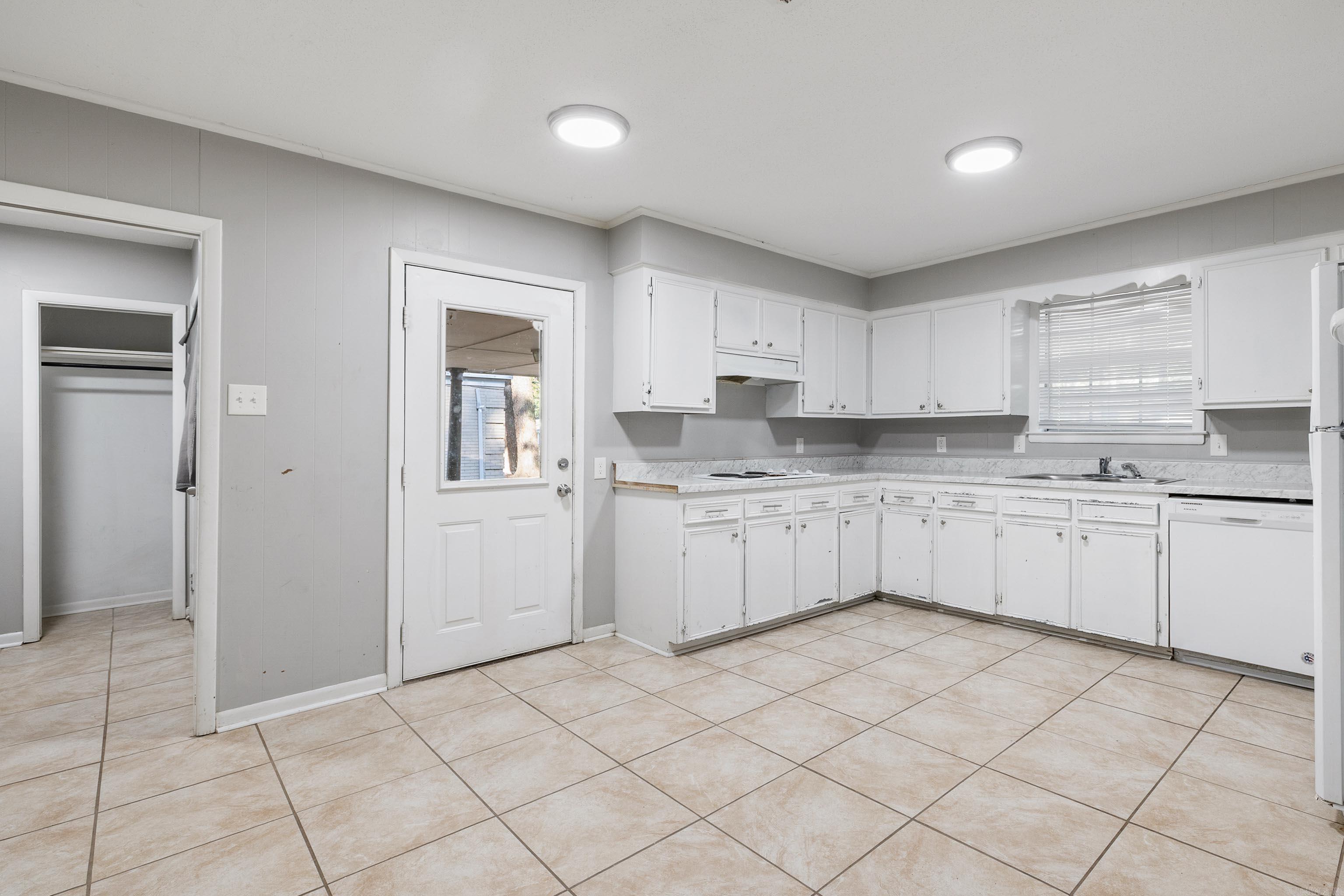 5709 Chaucer  Little Rock, AR