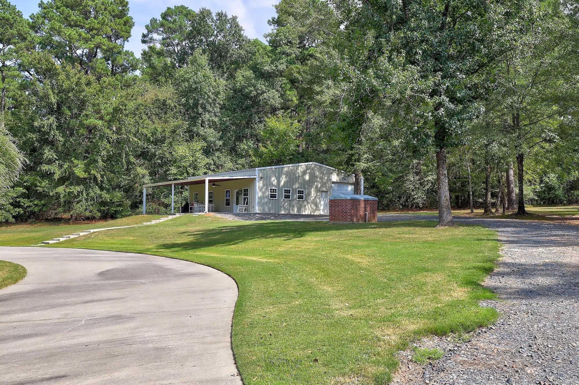 836 Holly Creek  Texarkana, TX