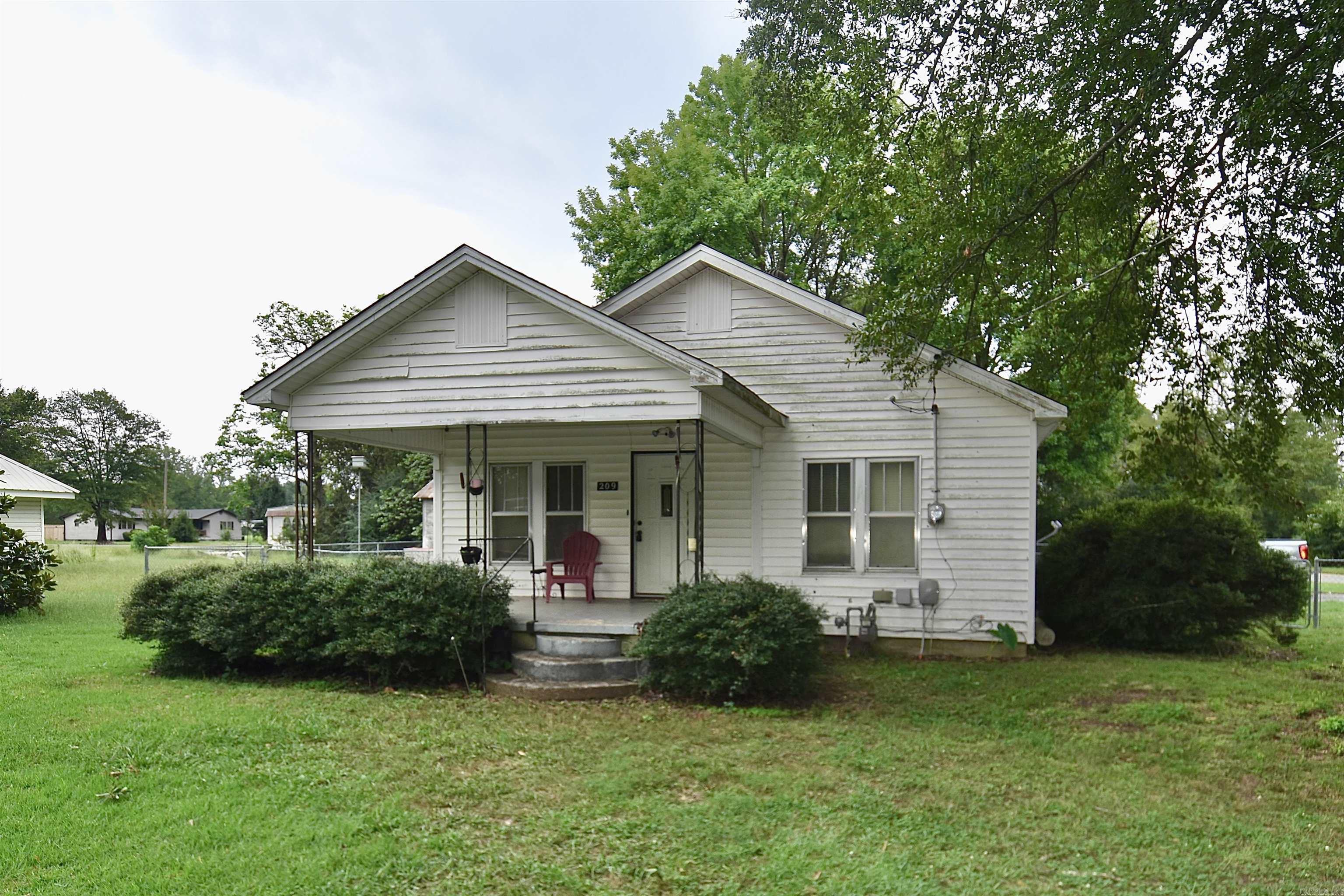 209 S Hall  Donaldson, AR