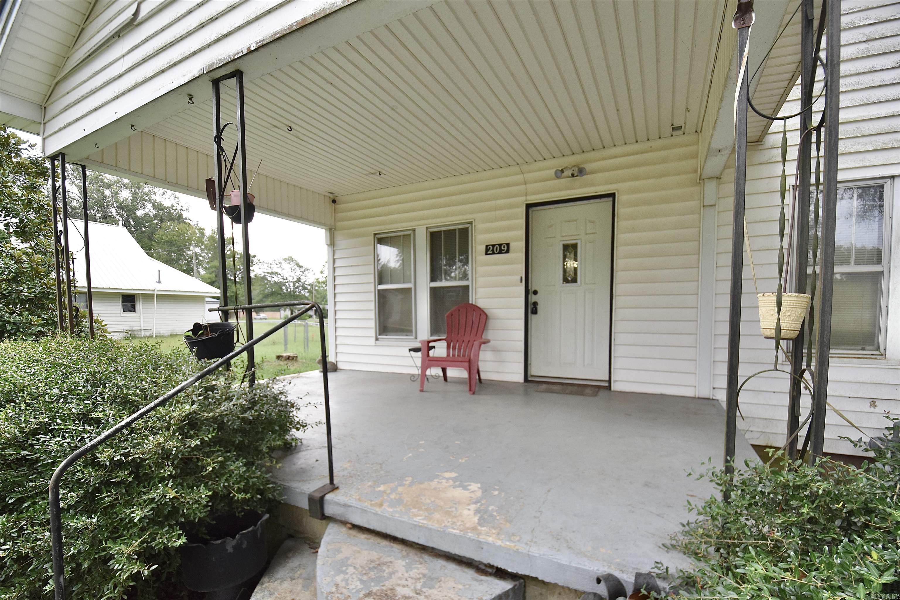 209 S Hall  Donaldson, AR