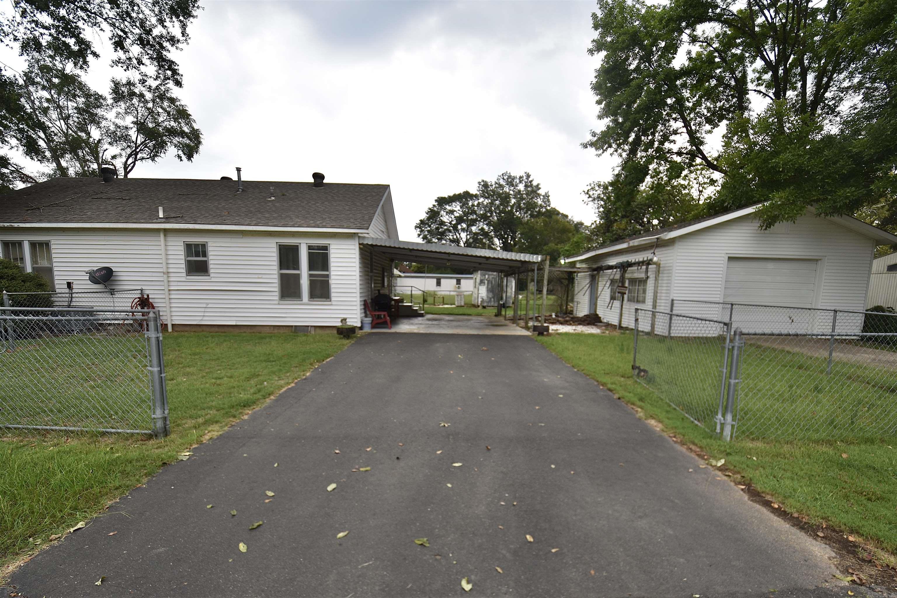 209 S Hall  Donaldson, AR