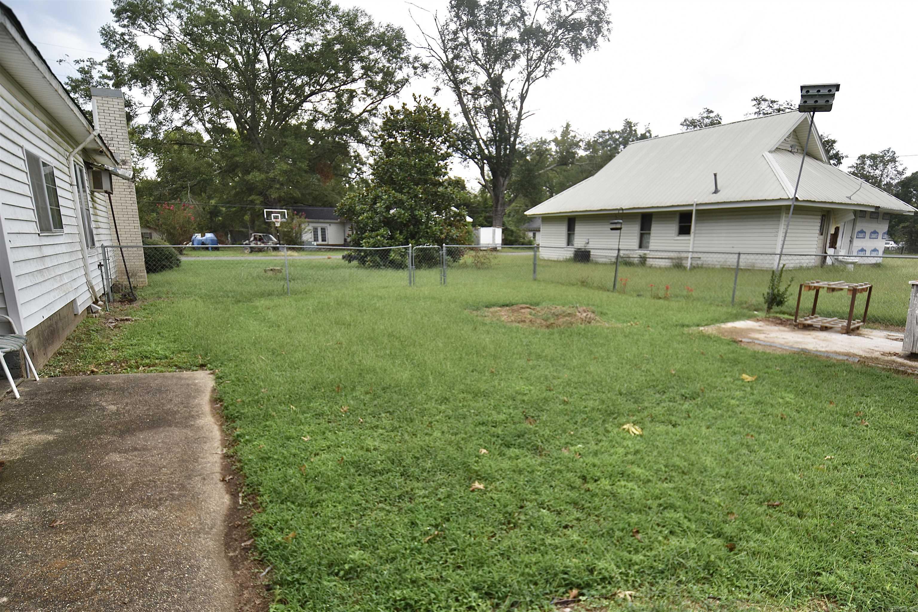 209 S Hall  Donaldson, AR