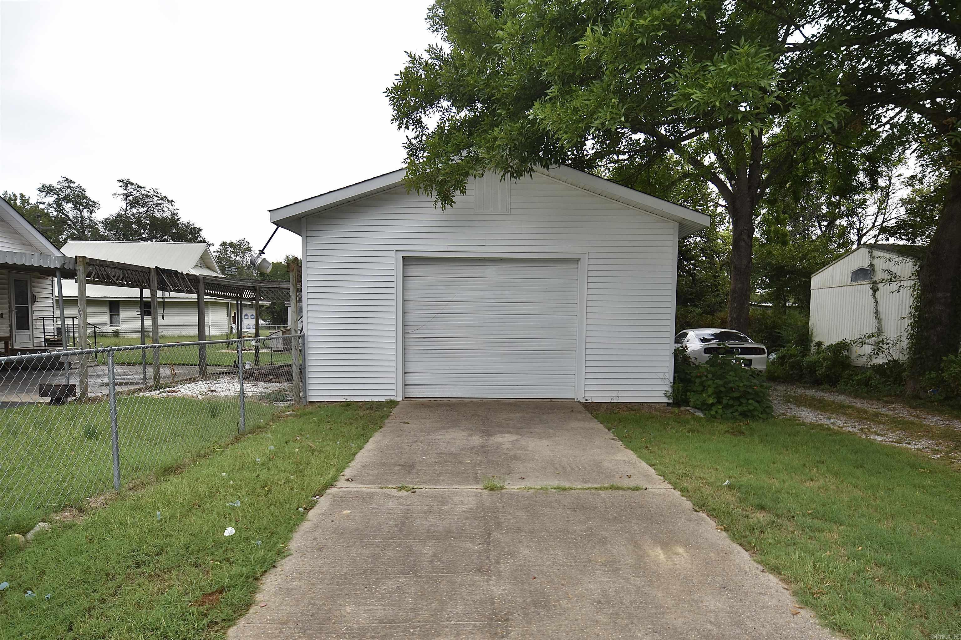 209 S Hall  Donaldson, AR