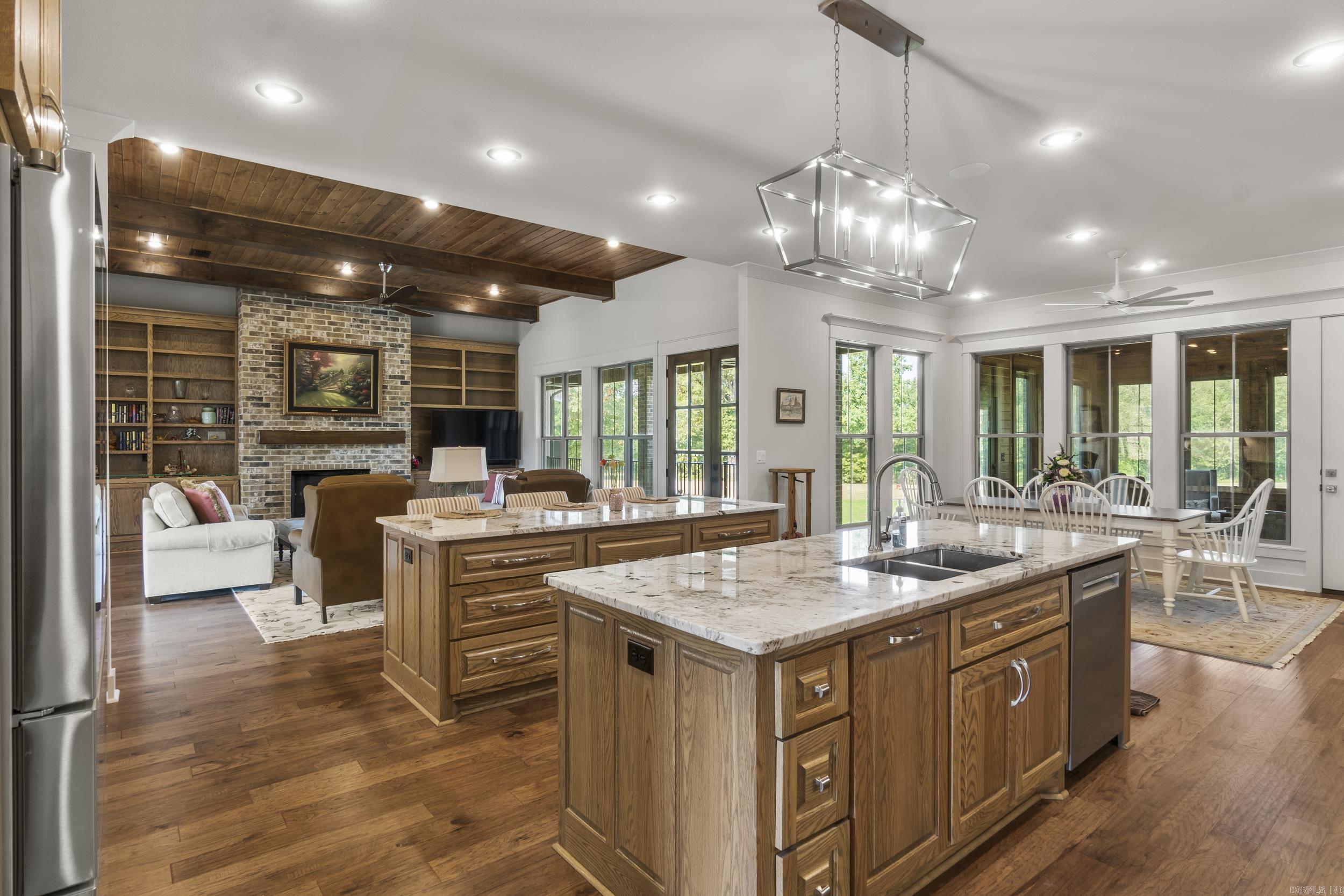  20 Cedar Ct  Searcy, AR