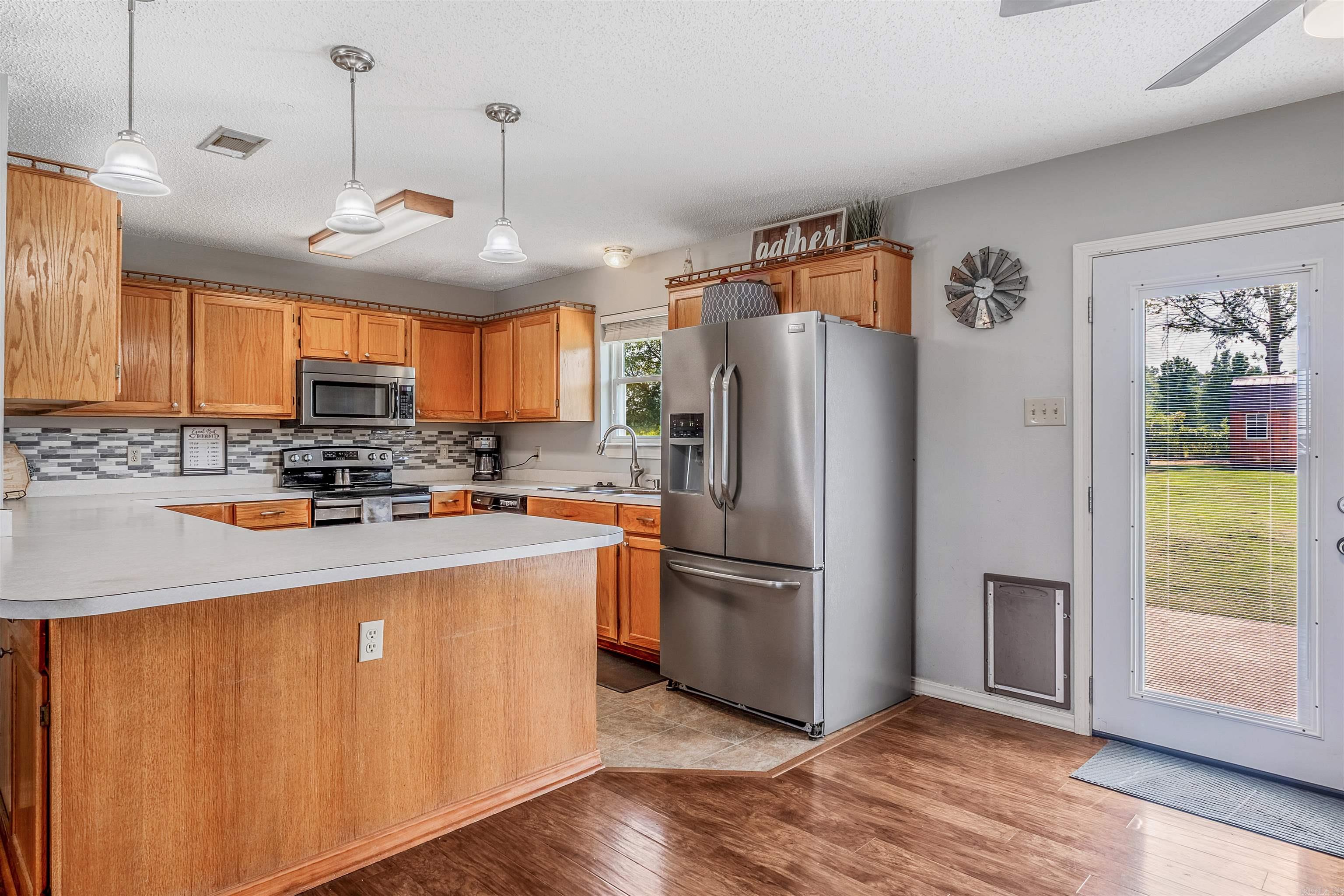 23 Rocky Point  Vilonia, AR
