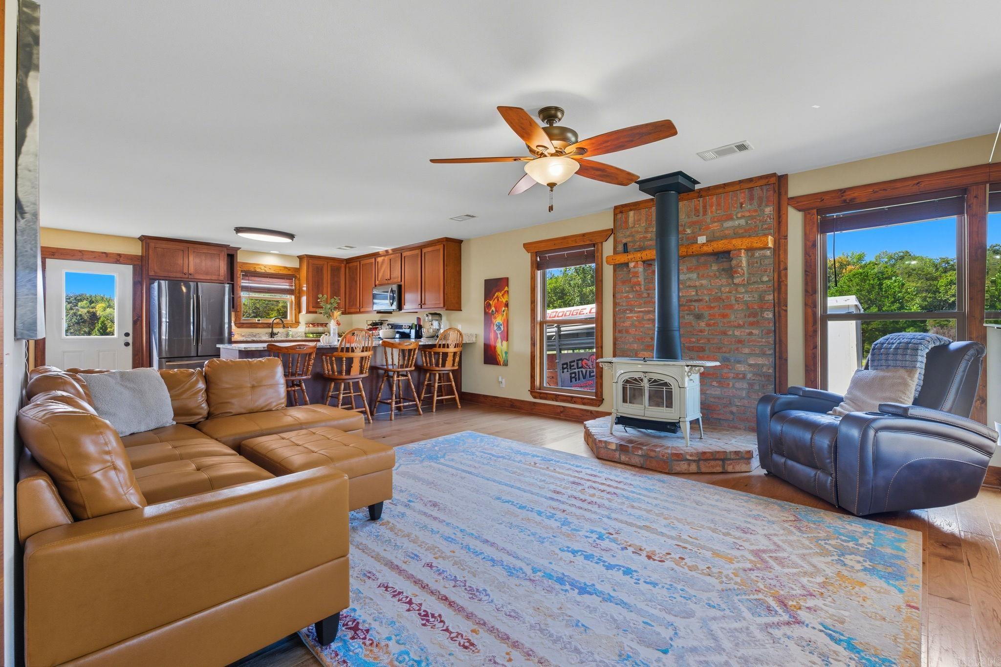 24923 Colonel Glenn  Little Rock, AR