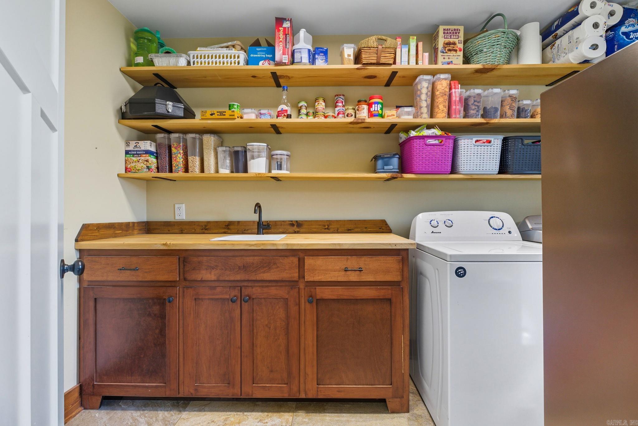 24923 Colonel Glenn  Little Rock, AR
