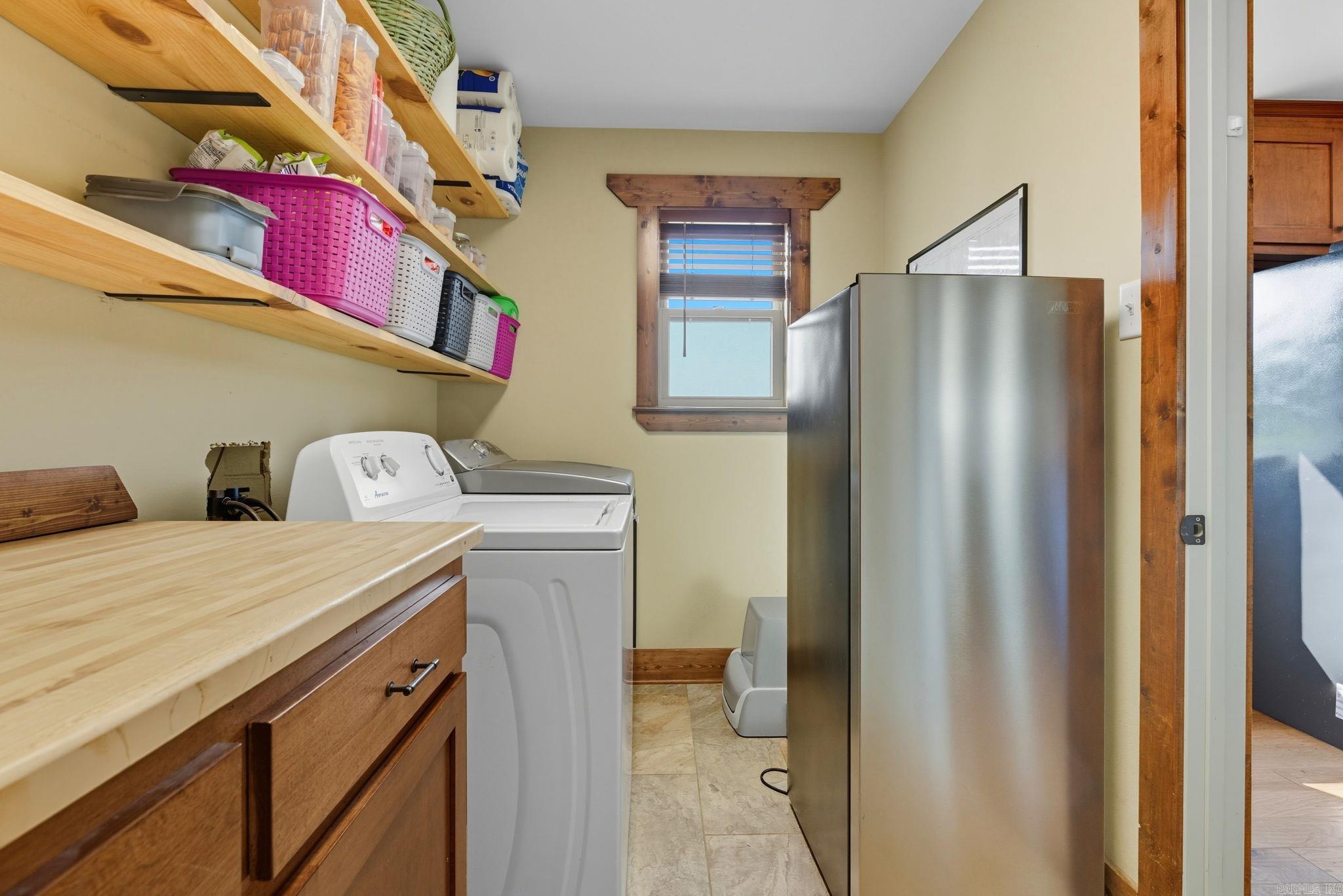 24923 Colonel Glenn  Little Rock, AR