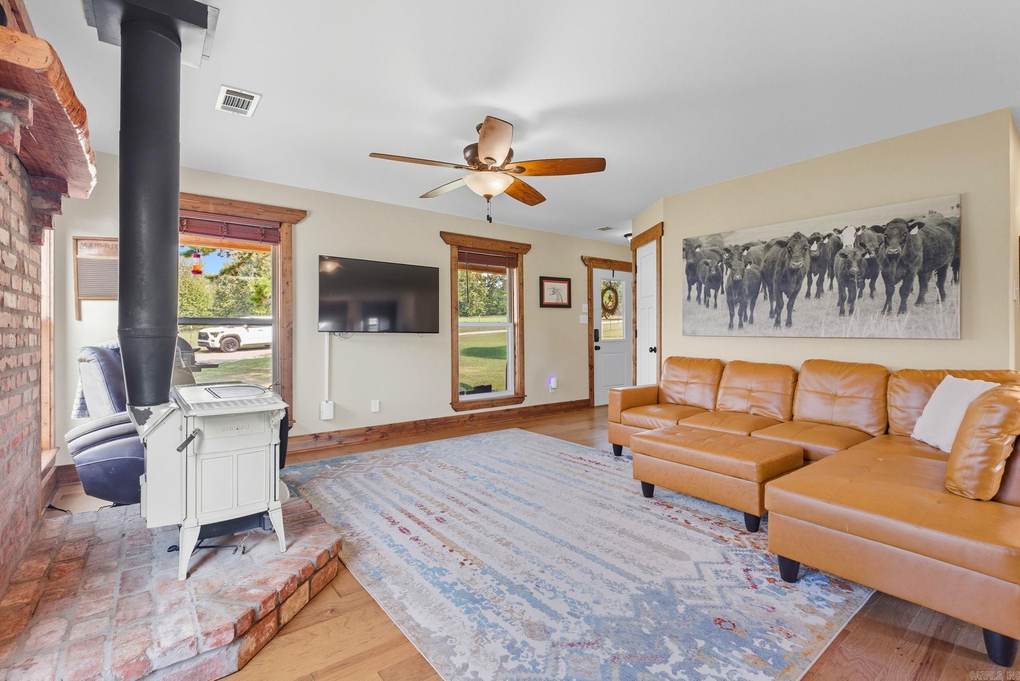 24923 Colonel Glenn  Little Rock, AR