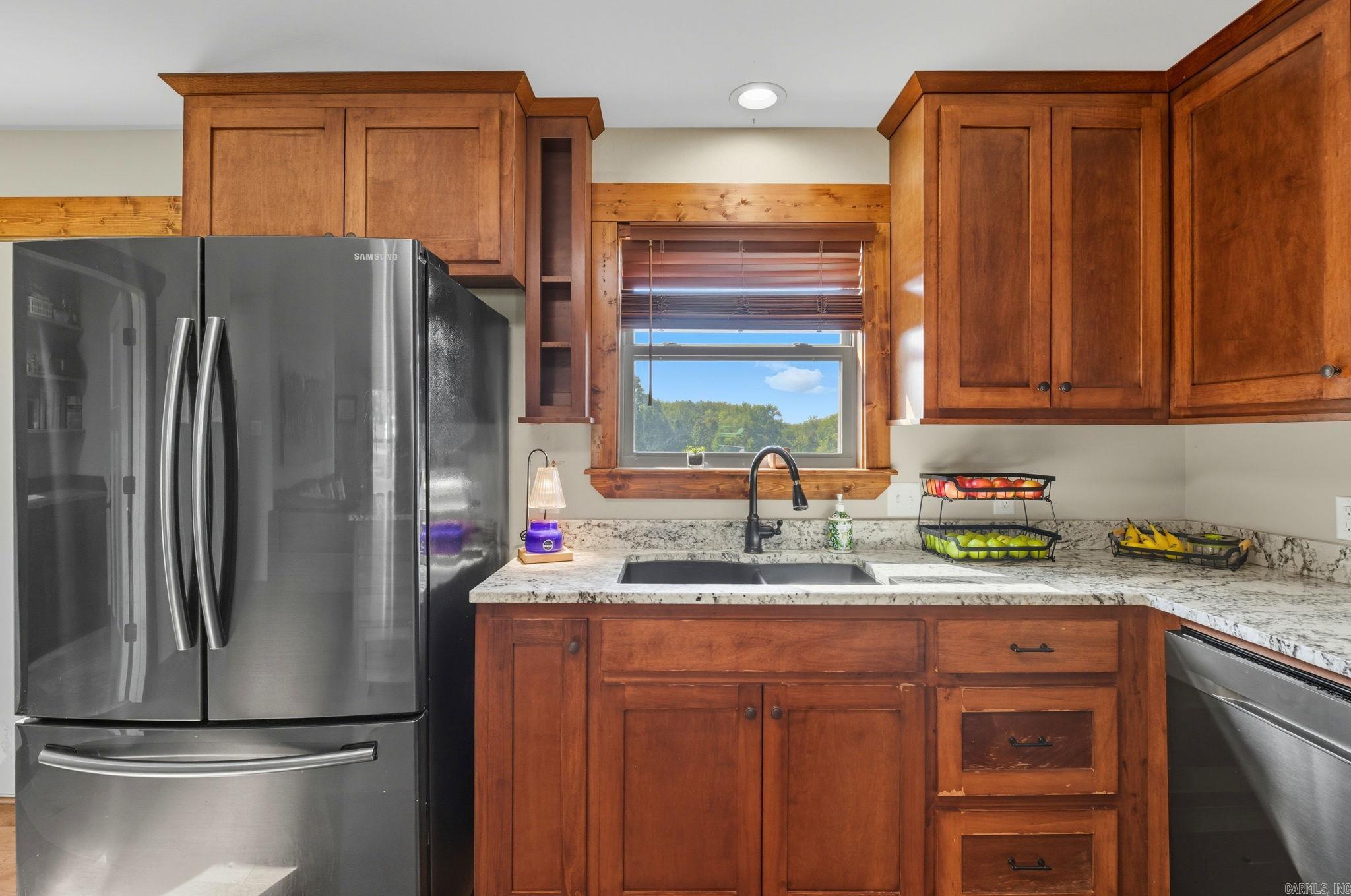 24923 Colonel Glenn  Little Rock, AR