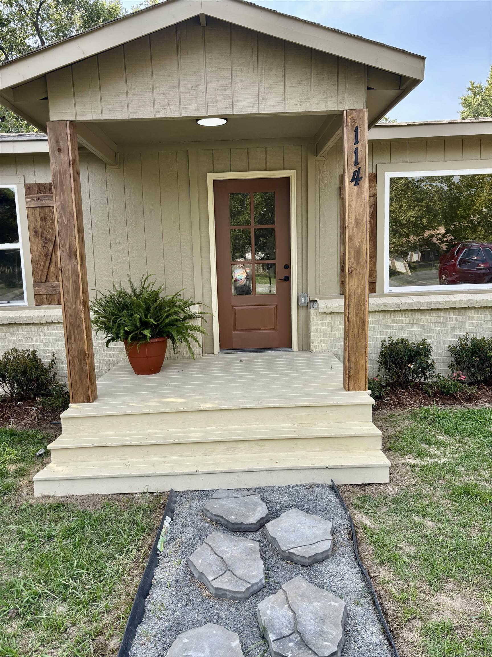 114 Lincoln  Lonoke, AR