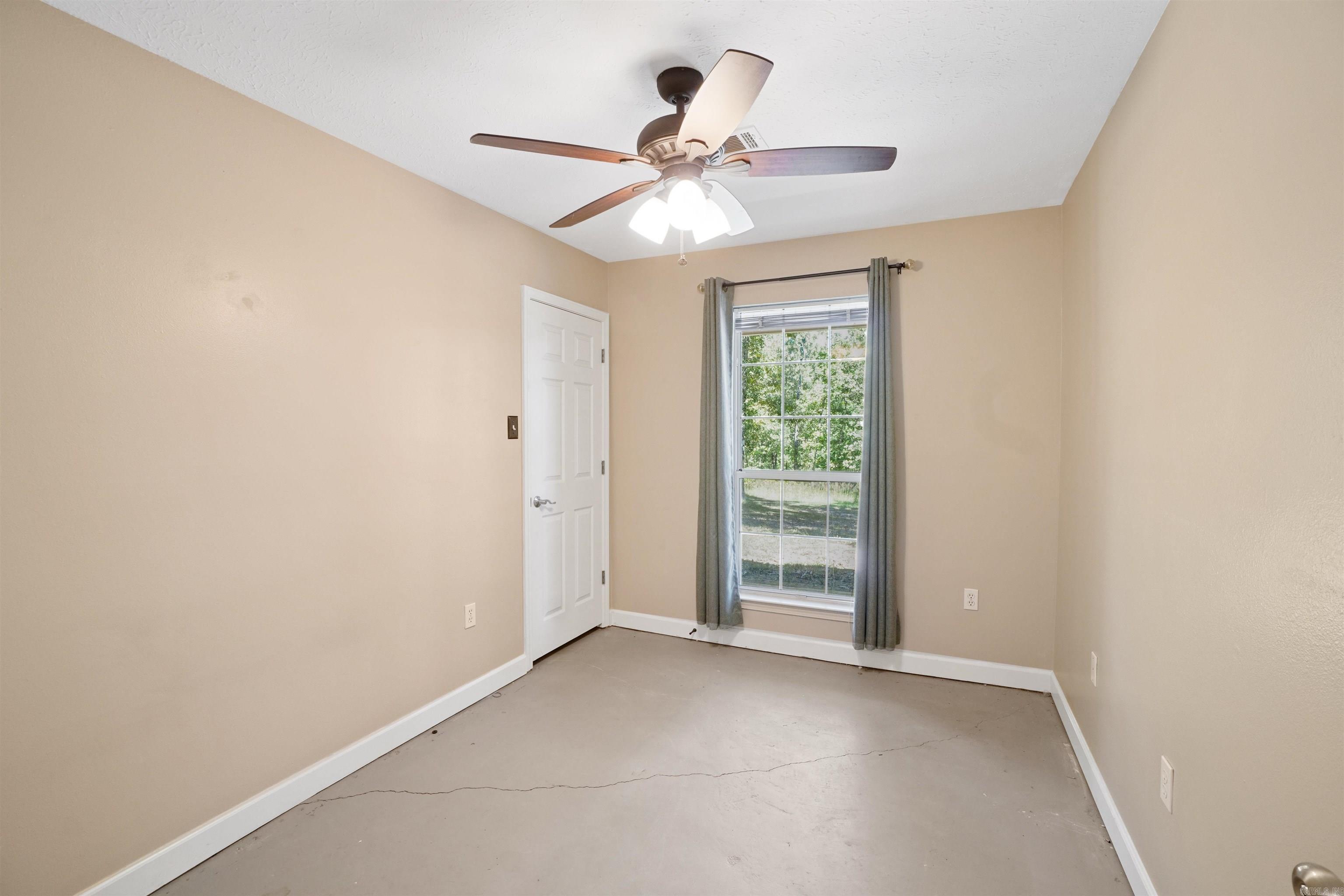 596 W Republican  Greenbrier, AR