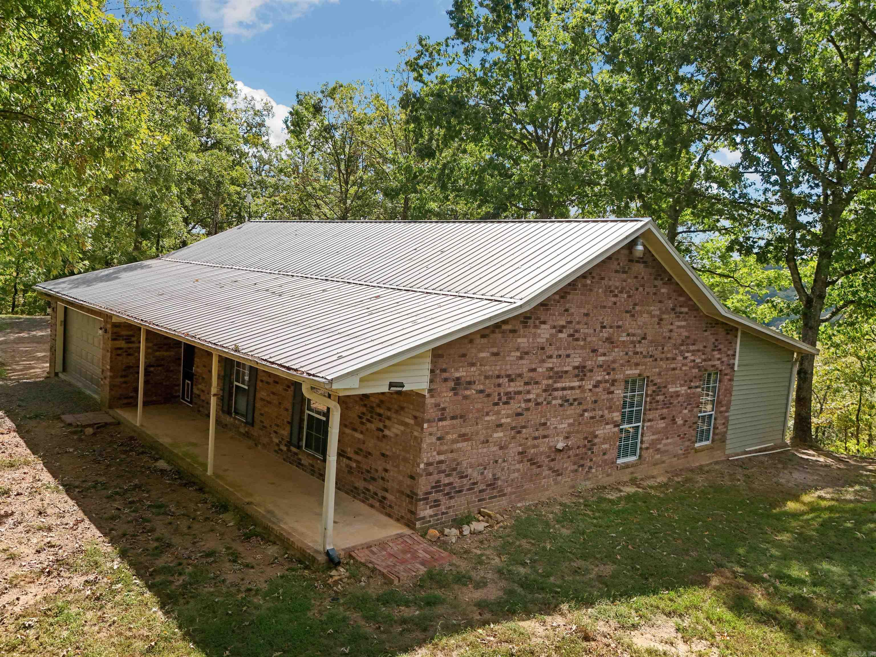 596 W Republican  Greenbrier, AR