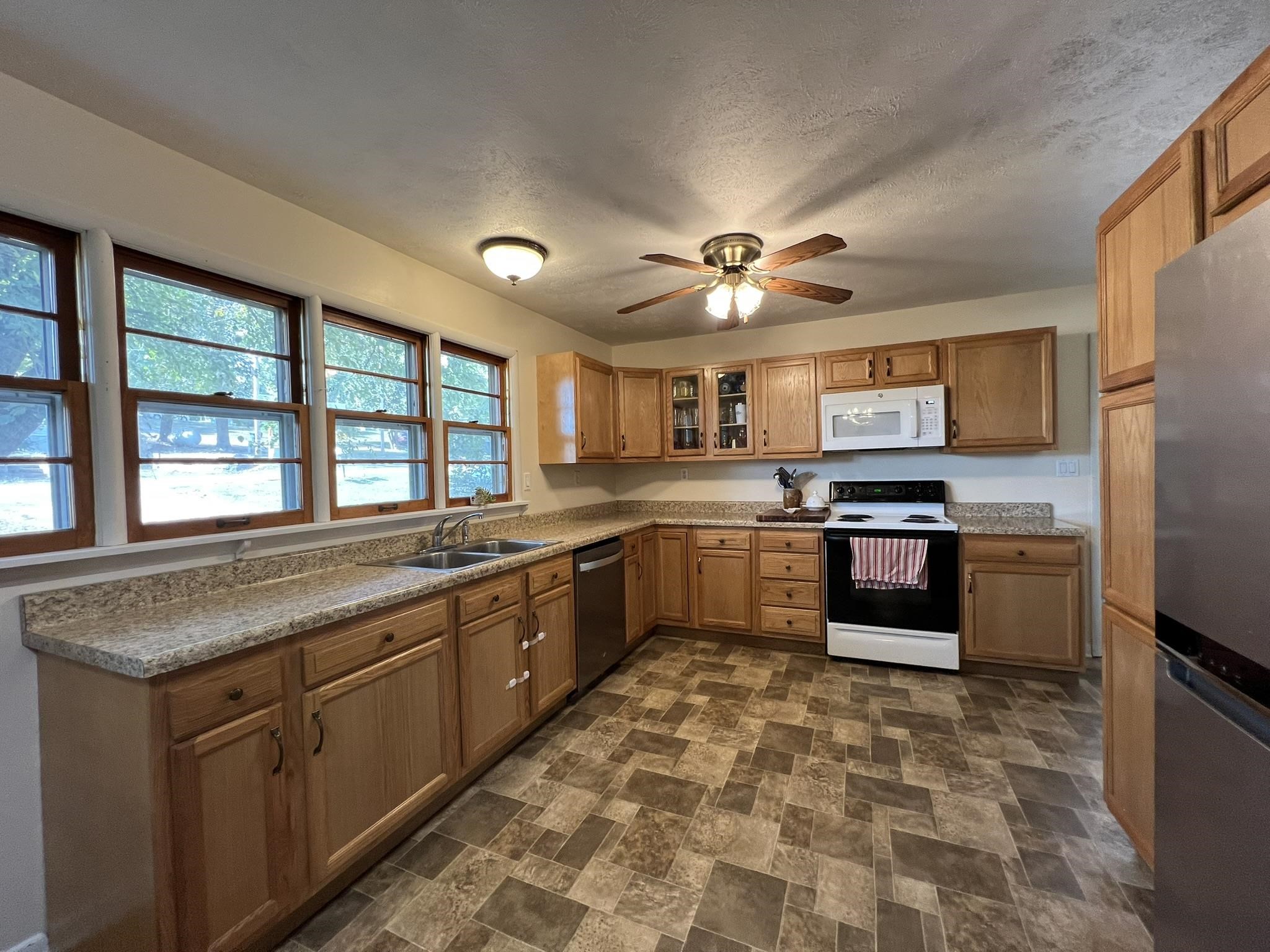 575 Goldsmith  Mammoth Spring, AR