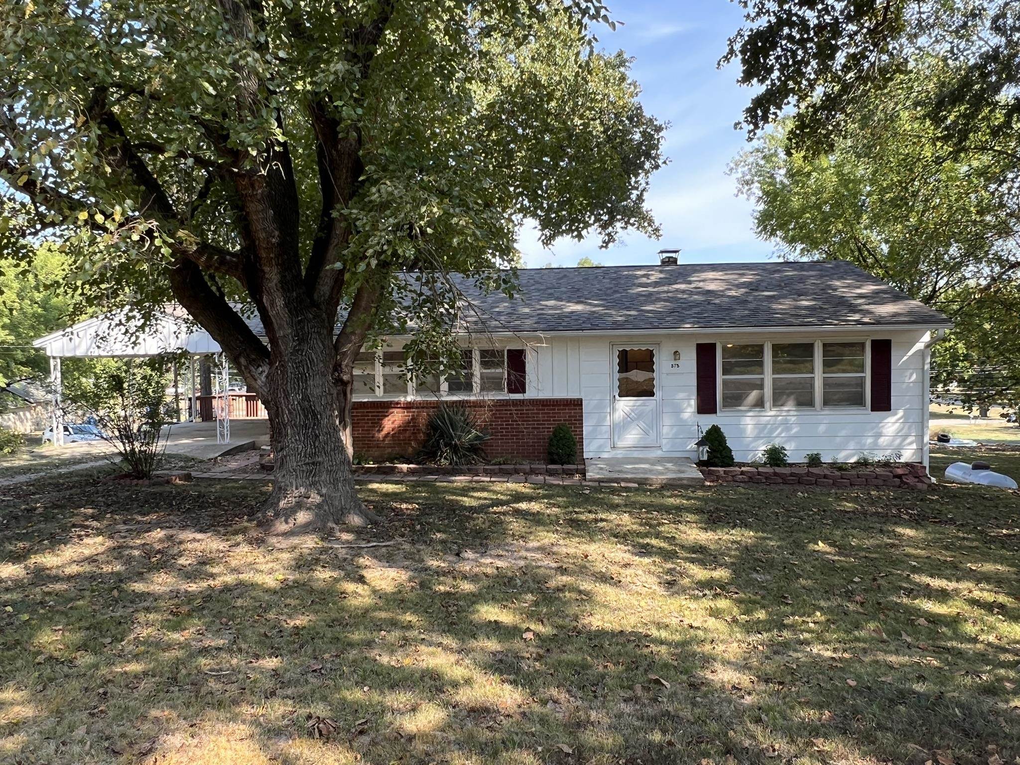 575 Goldsmith  Mammoth Spring, AR