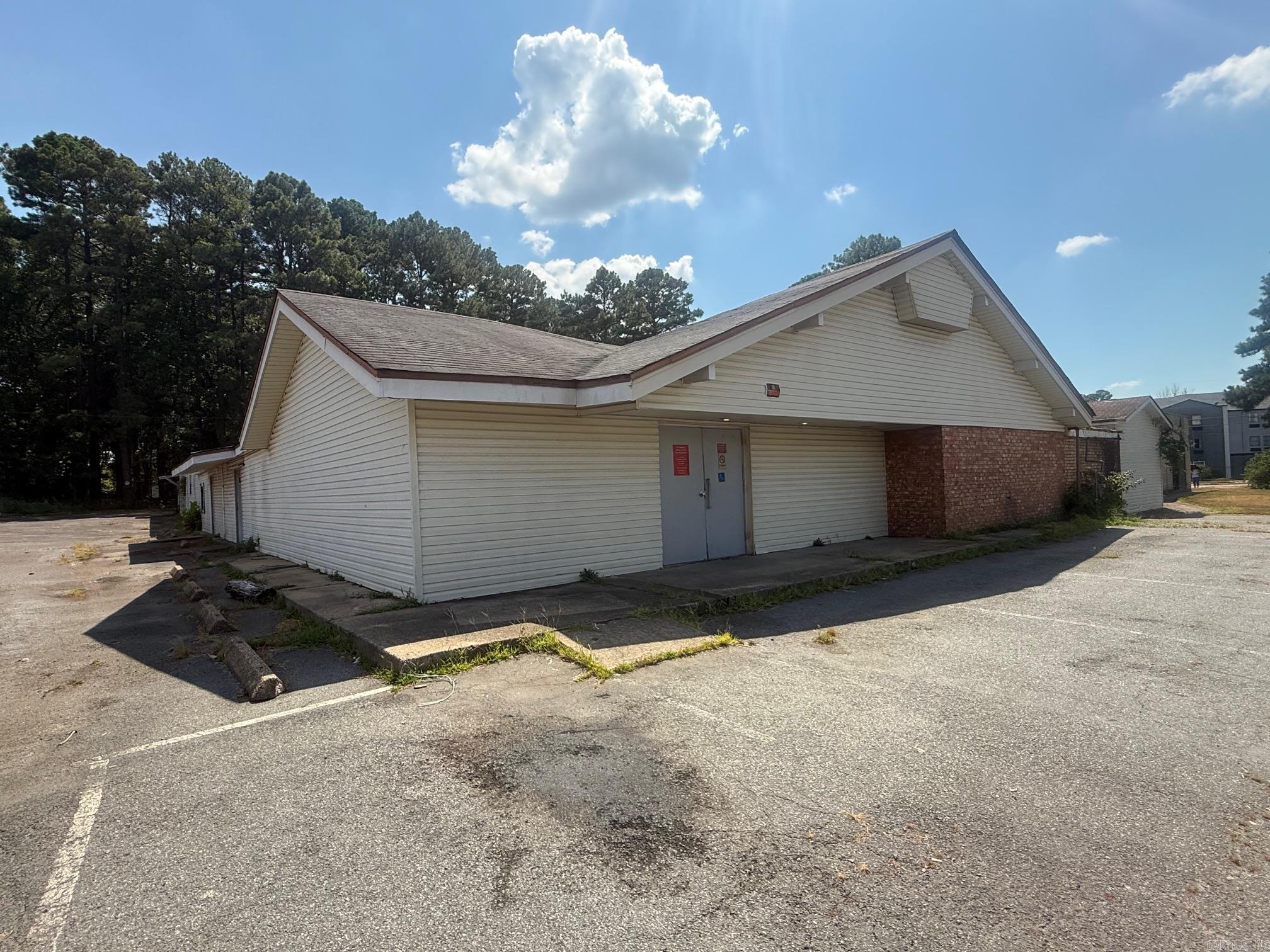 8101 Frenchmans  Little Rock, AR