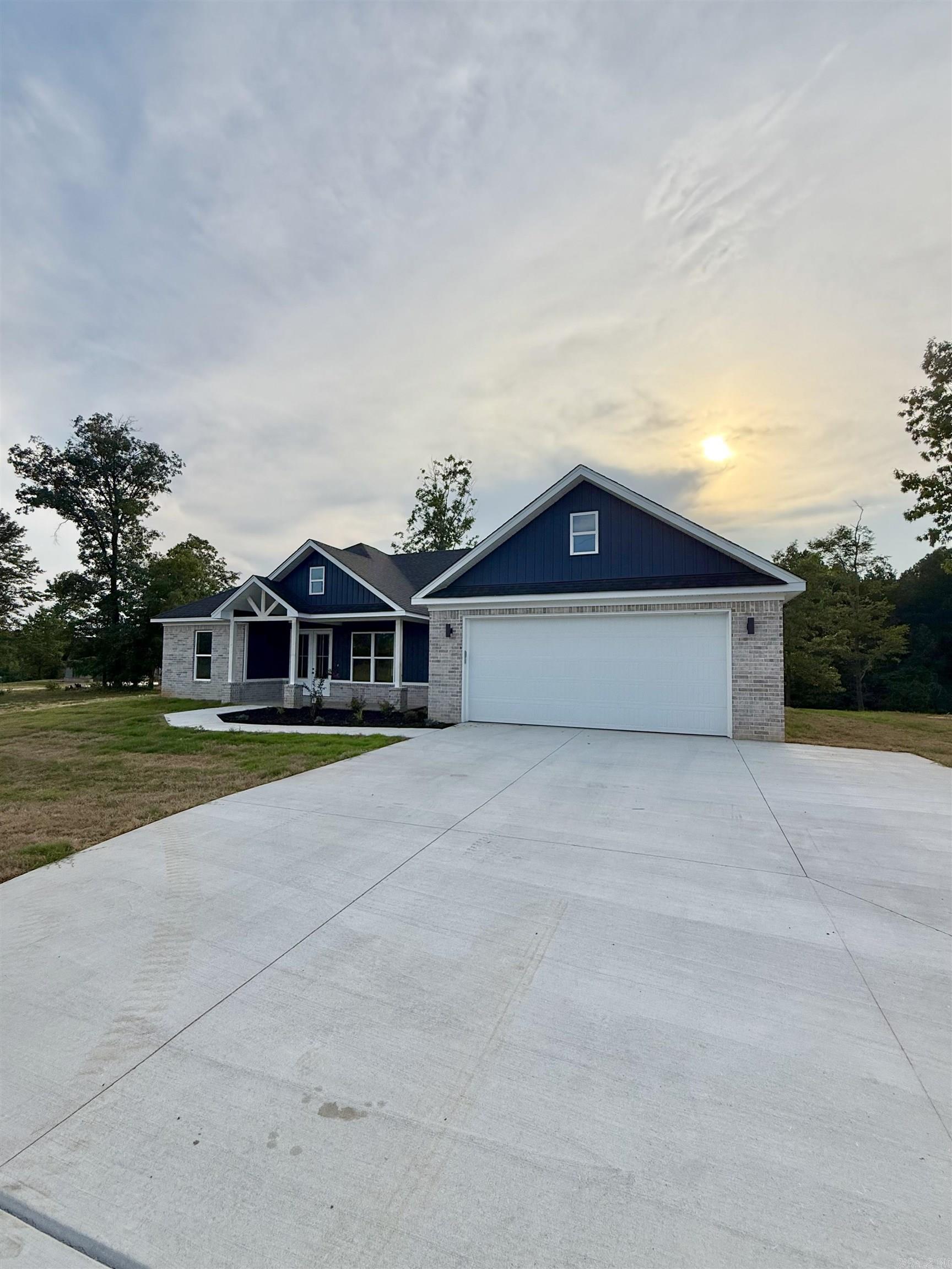 4096 Creek Top  Bauxite, AR