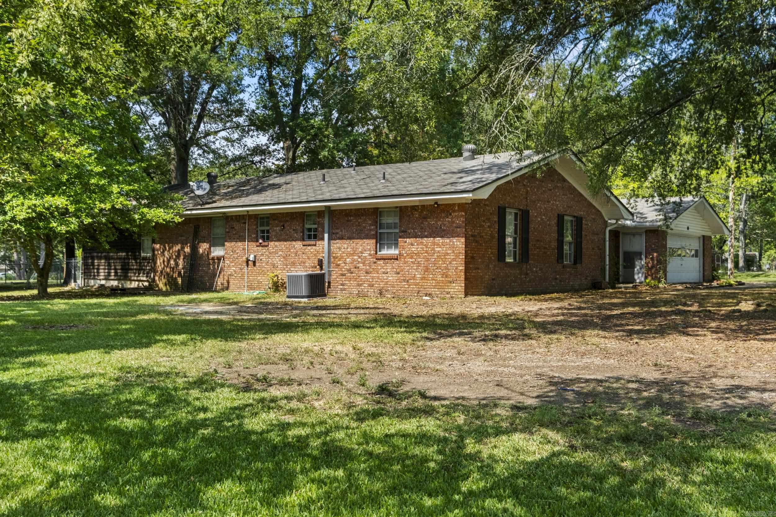 18 Hazelwood  Conway, AR