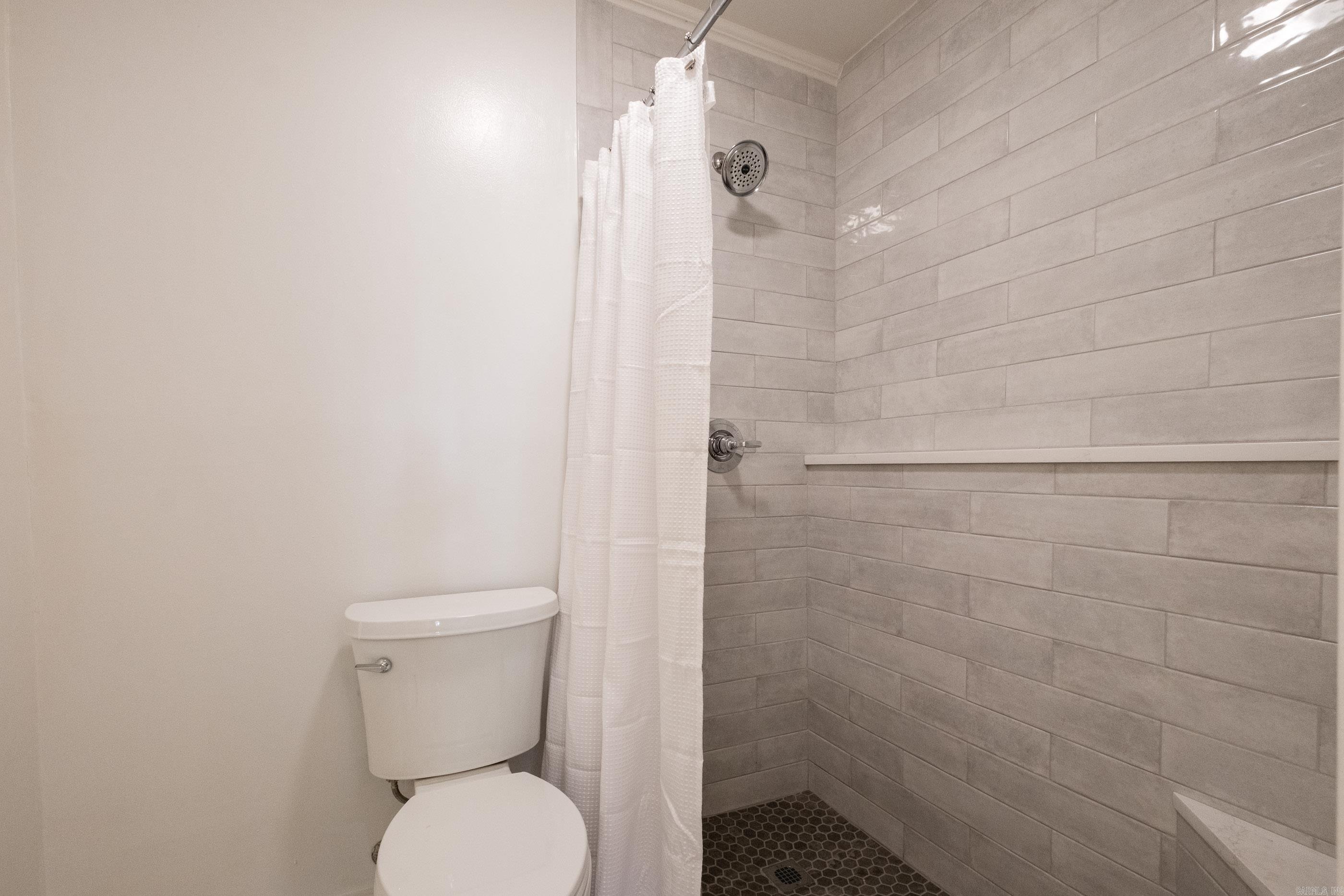 2520 Riverfront  Little Rock, AR