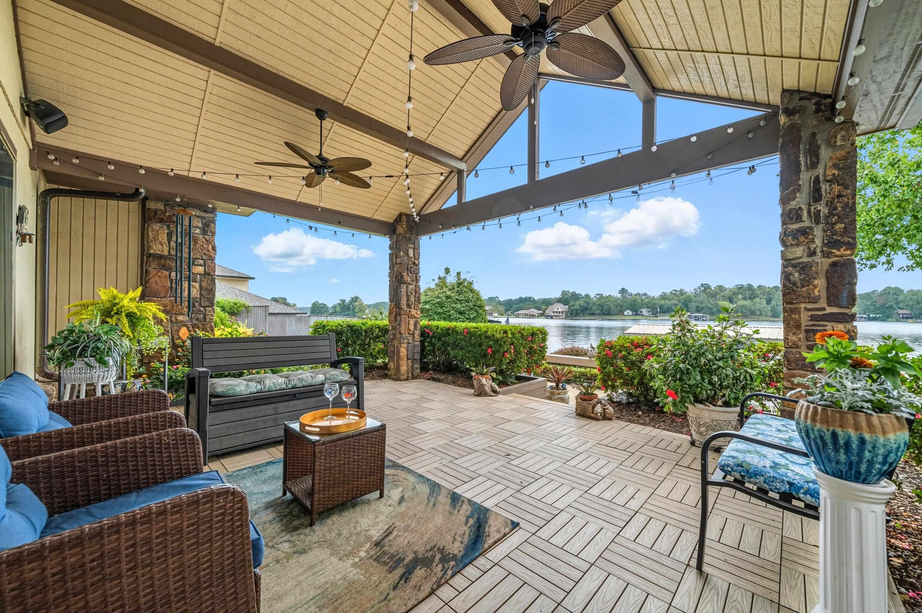 110 Stately Pt  Hot Springs, AR