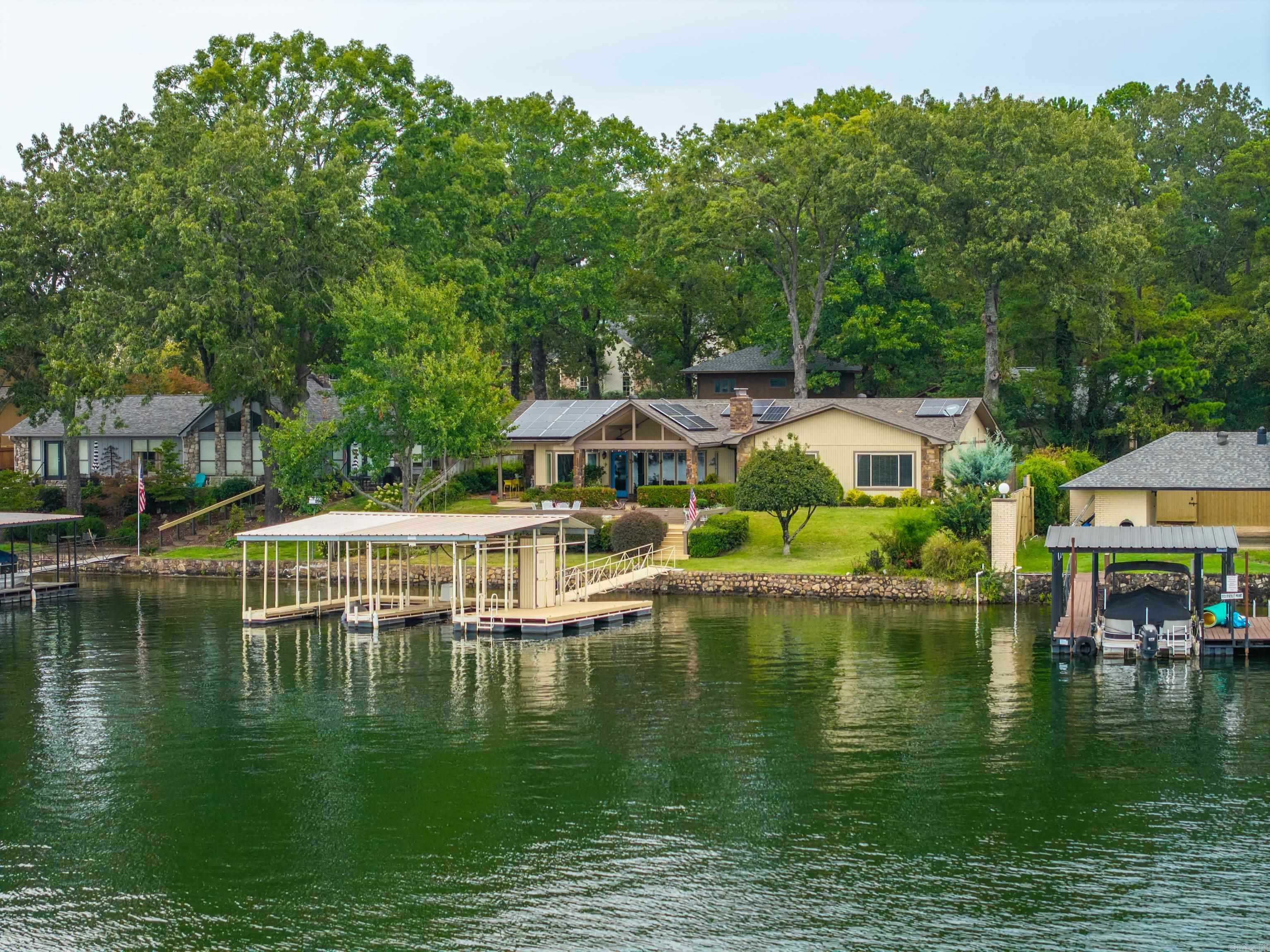 110 Stately Pt  Hot Springs, AR