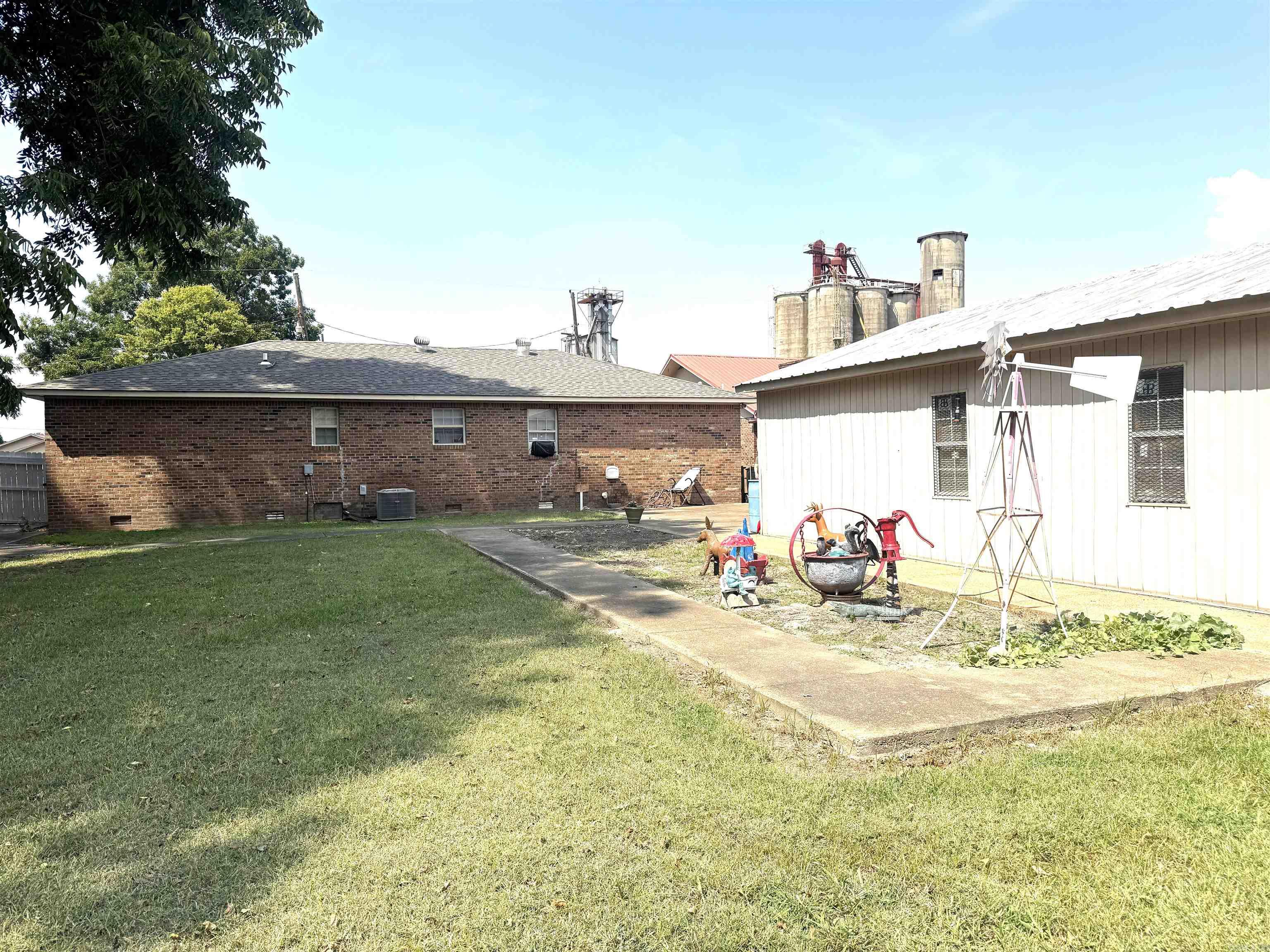 704 Front St N  Wynne, AR