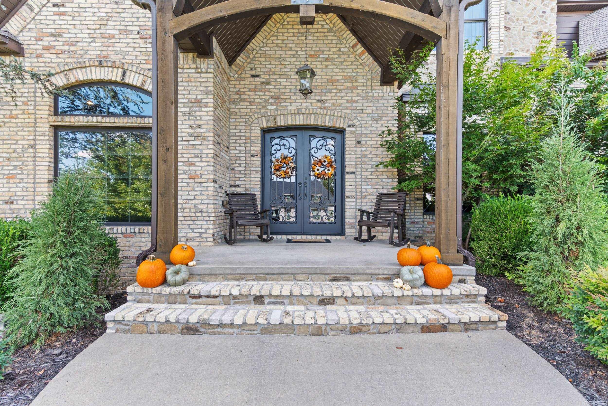995 Beau Chalet Drive  Bentonville, AR