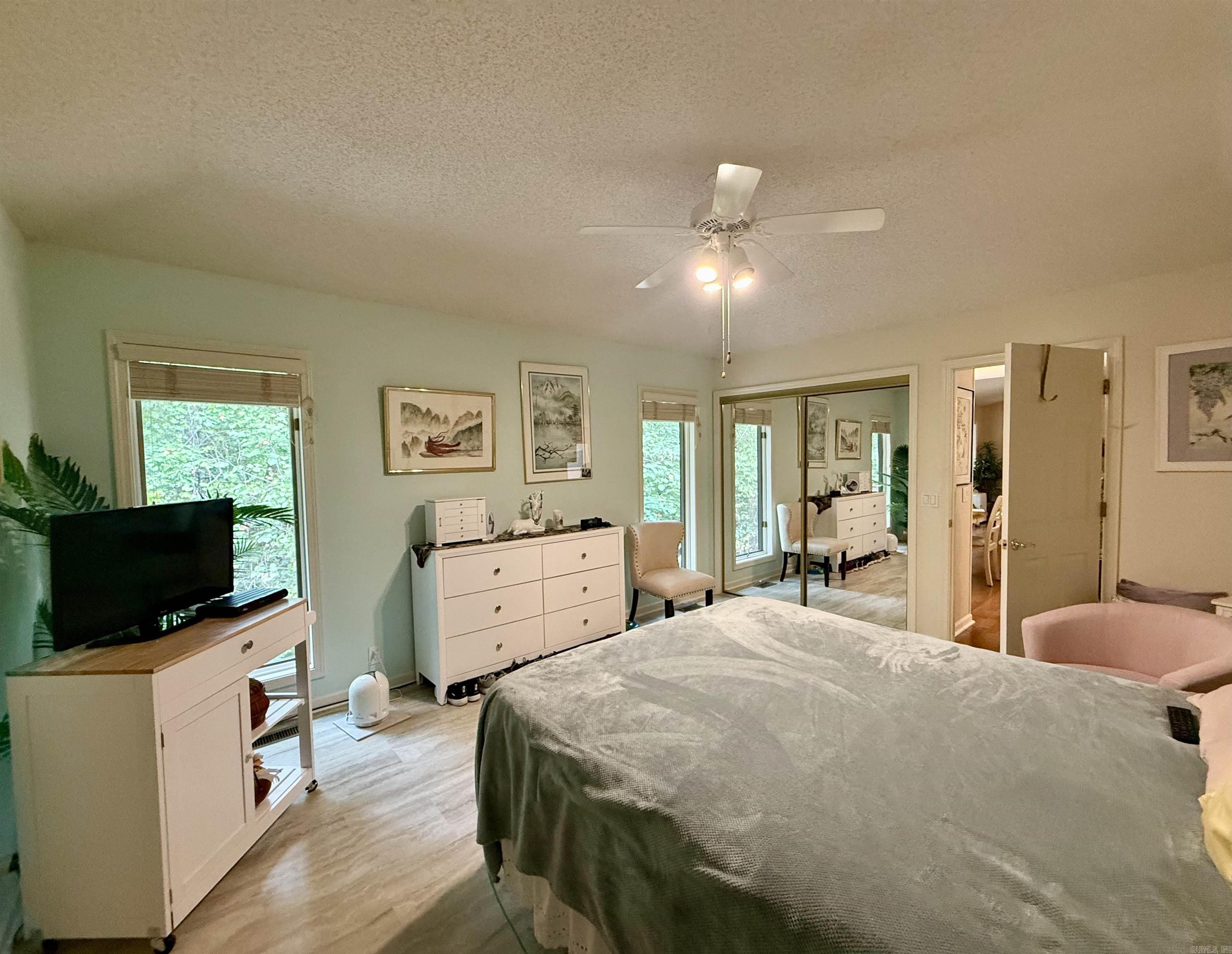 11 Lanza  Hot Springs Village, AR