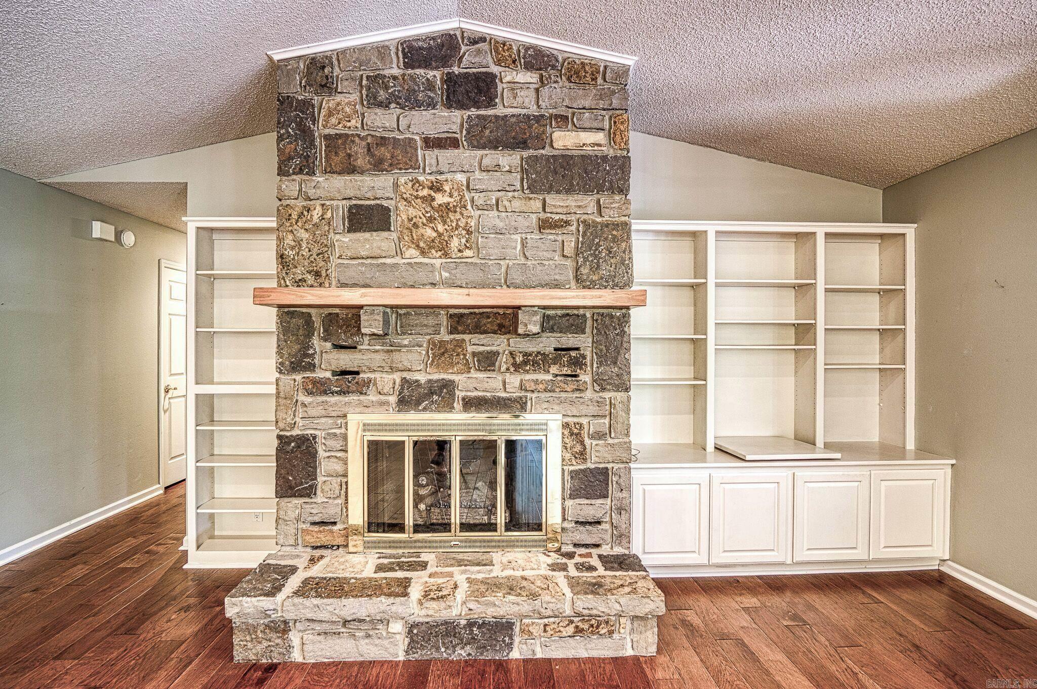 10 Alarcon Way  Hot Springs Village, AR