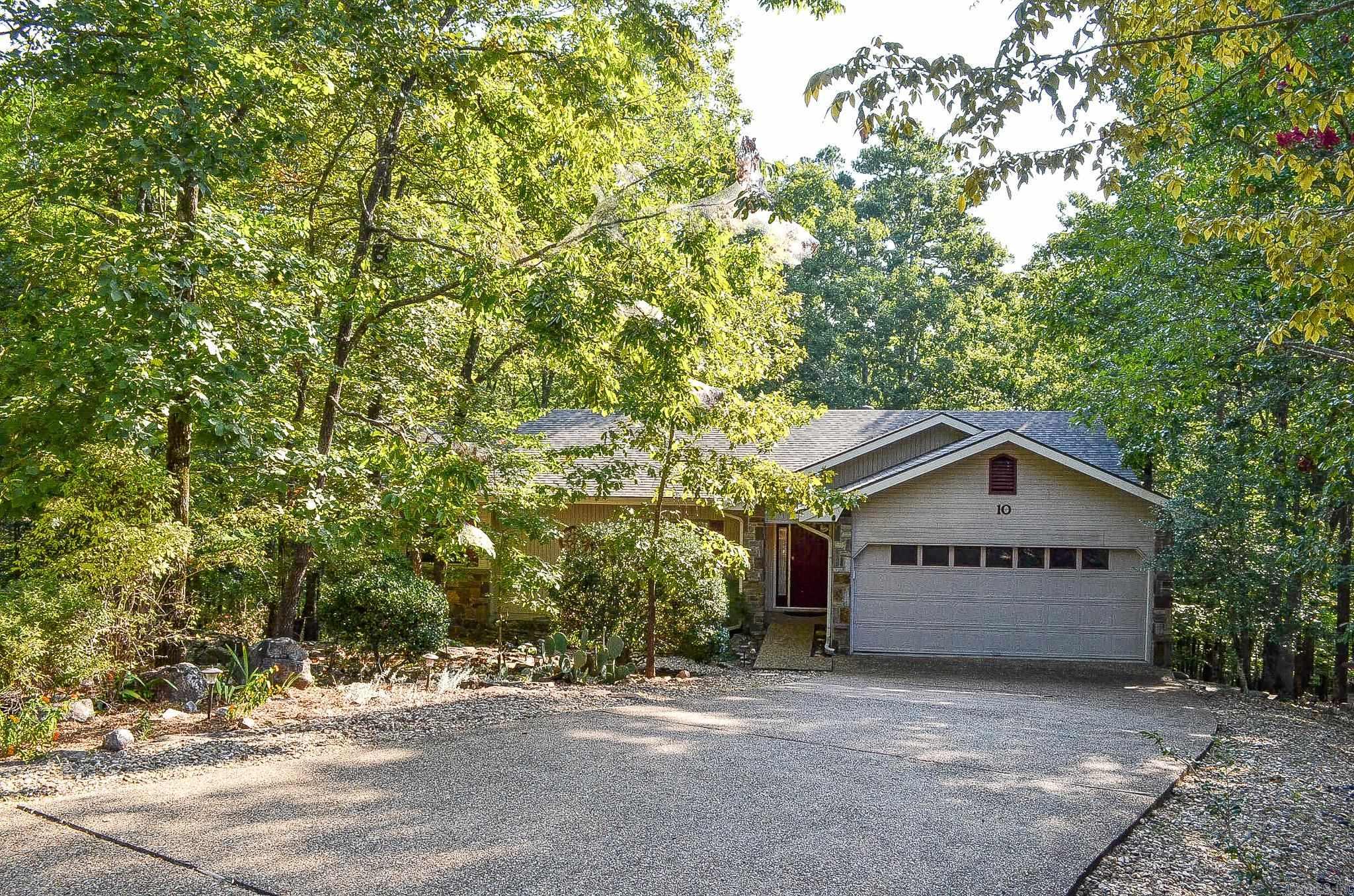 10 Alarcon Way  Hot Springs Village, AR