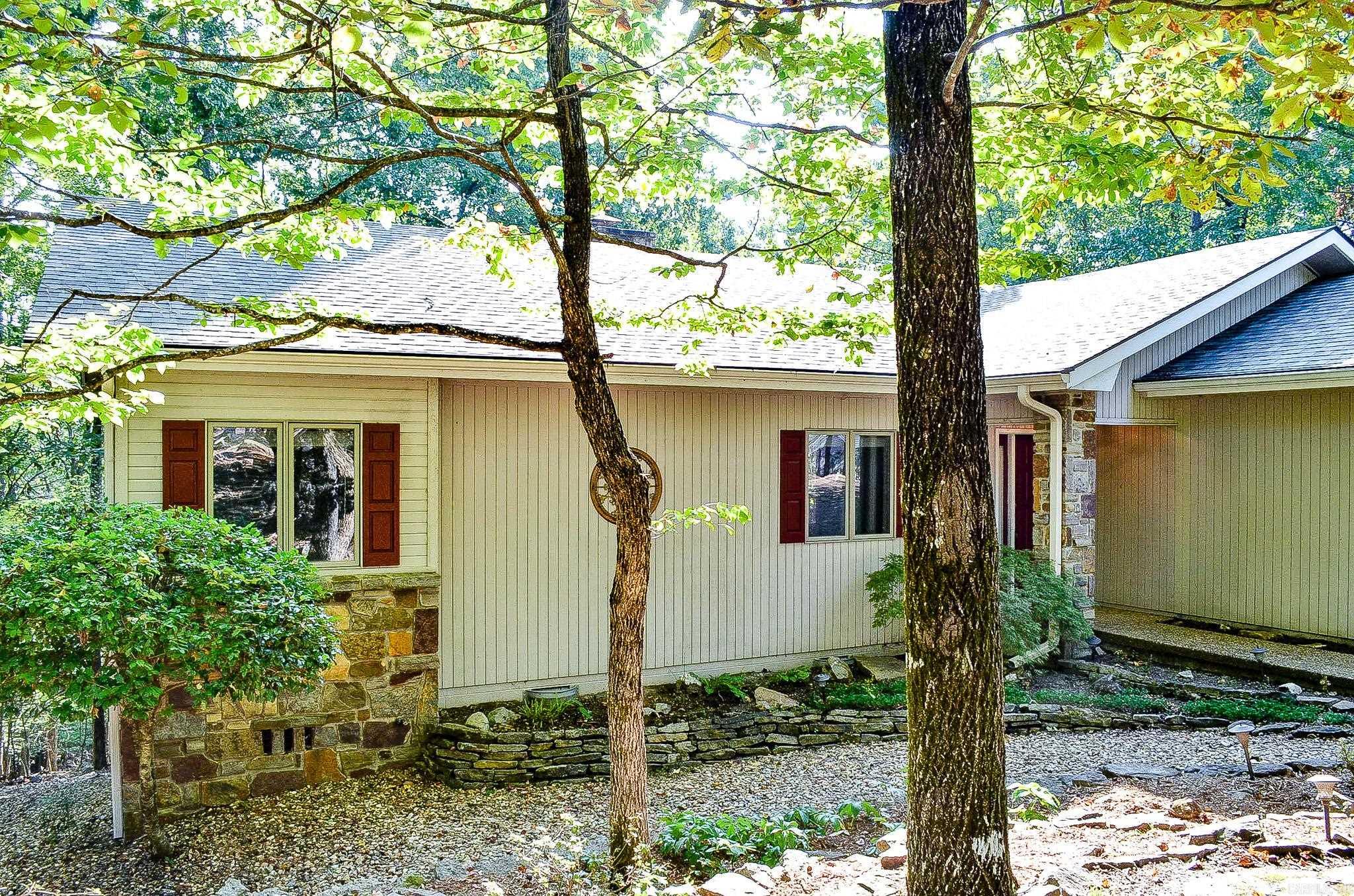 10 Alarcon Way  Hot Springs Village, AR