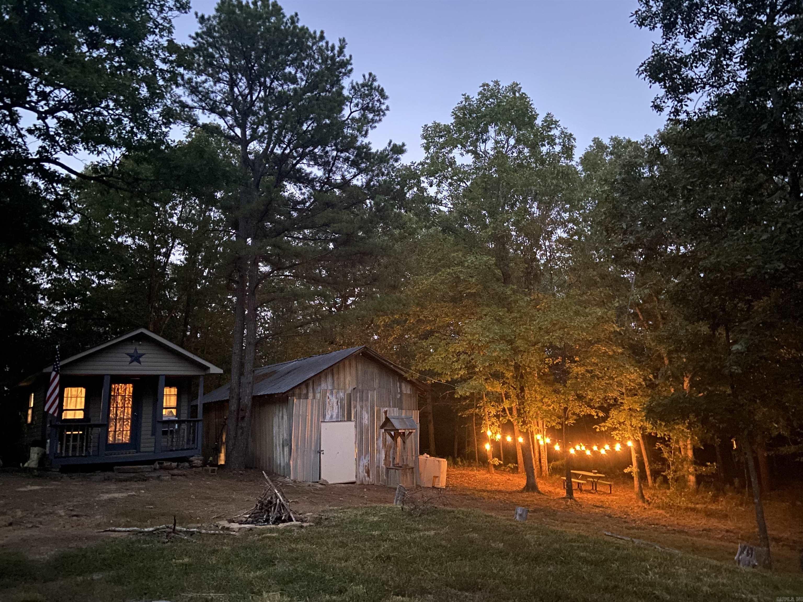 602 Schrock  Mountain View, AR