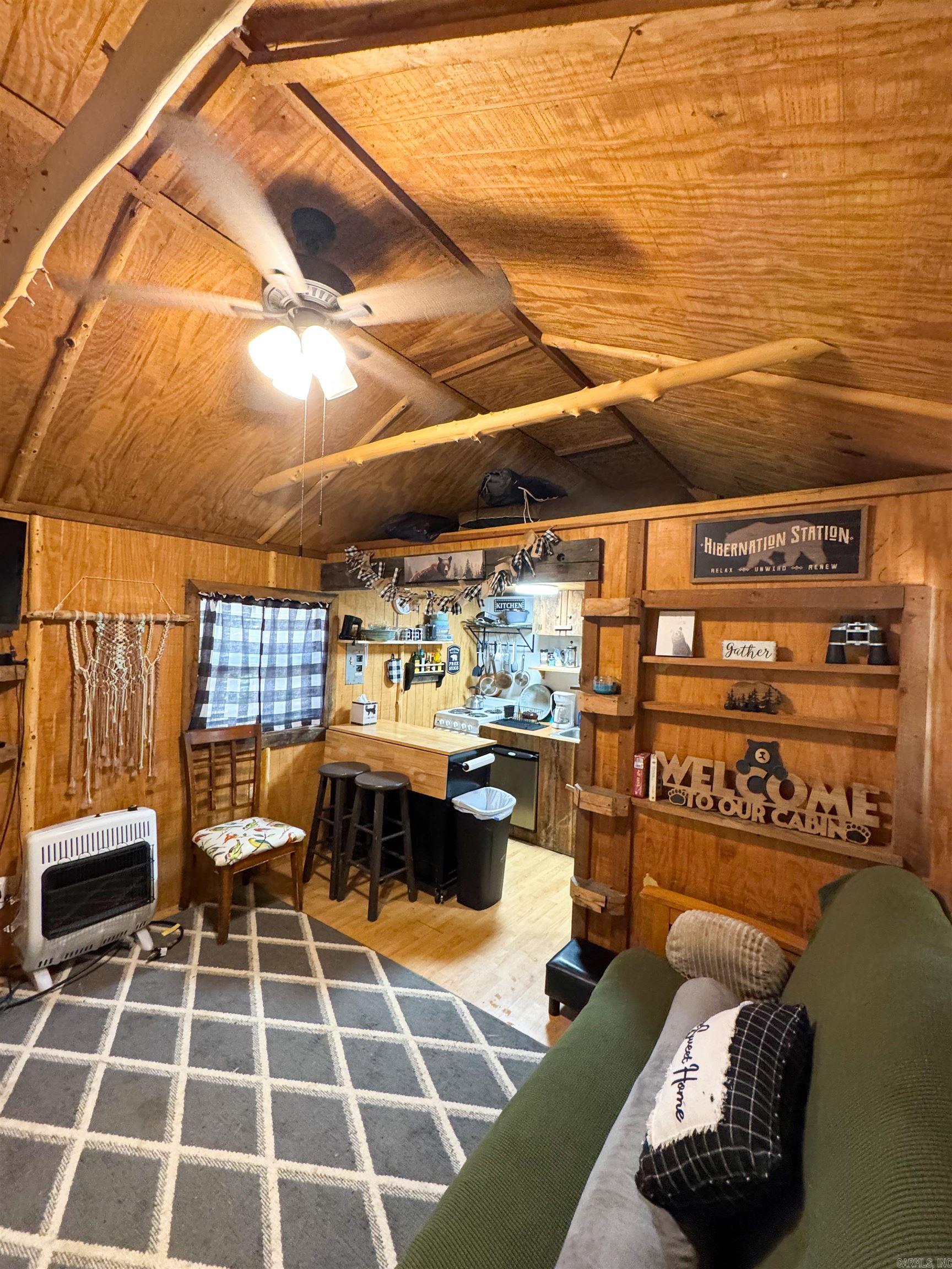 602 Schrock  Mountain View, AR